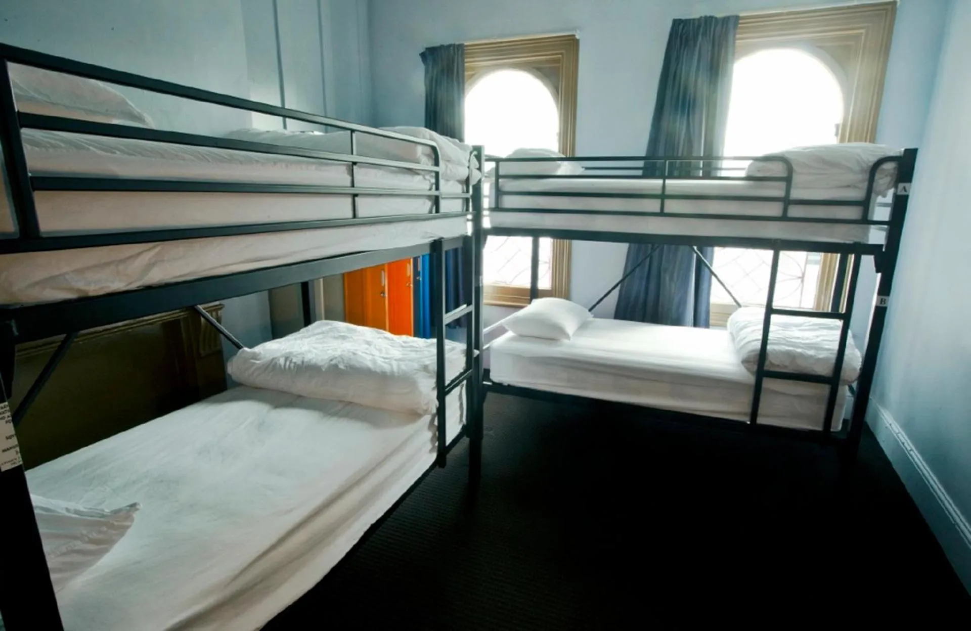 bunk bed, Bed in Backpackers Imperial Hotel