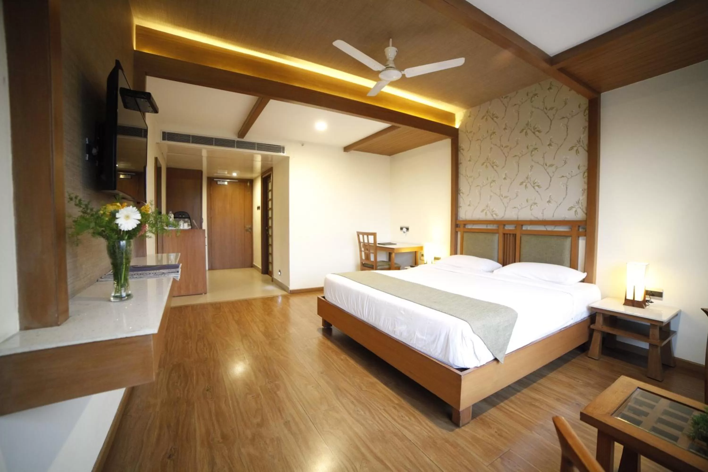 Bed in Taj Mahal Hotel