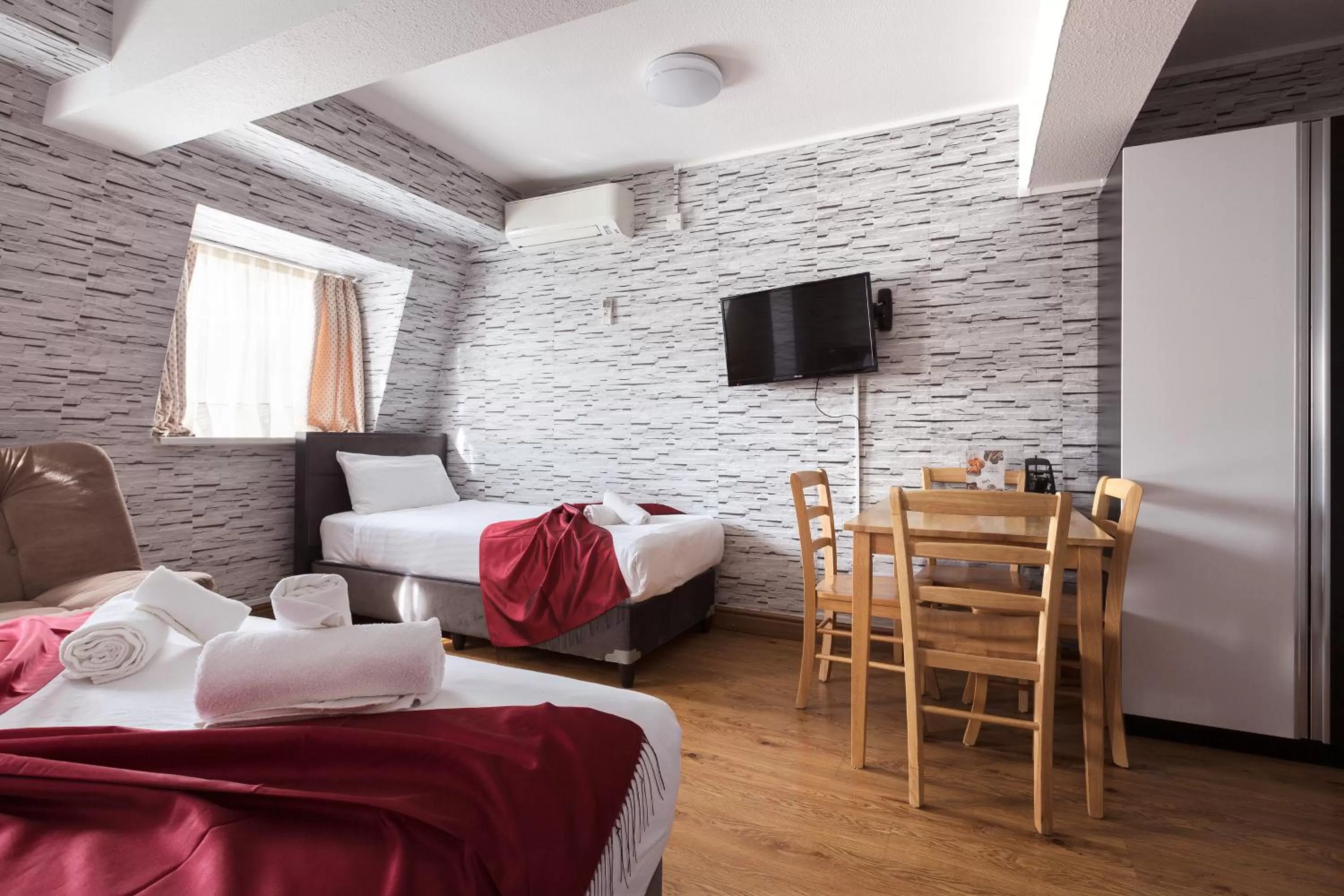 View (from property/room), Bed in Central Hoxton Shoreditch