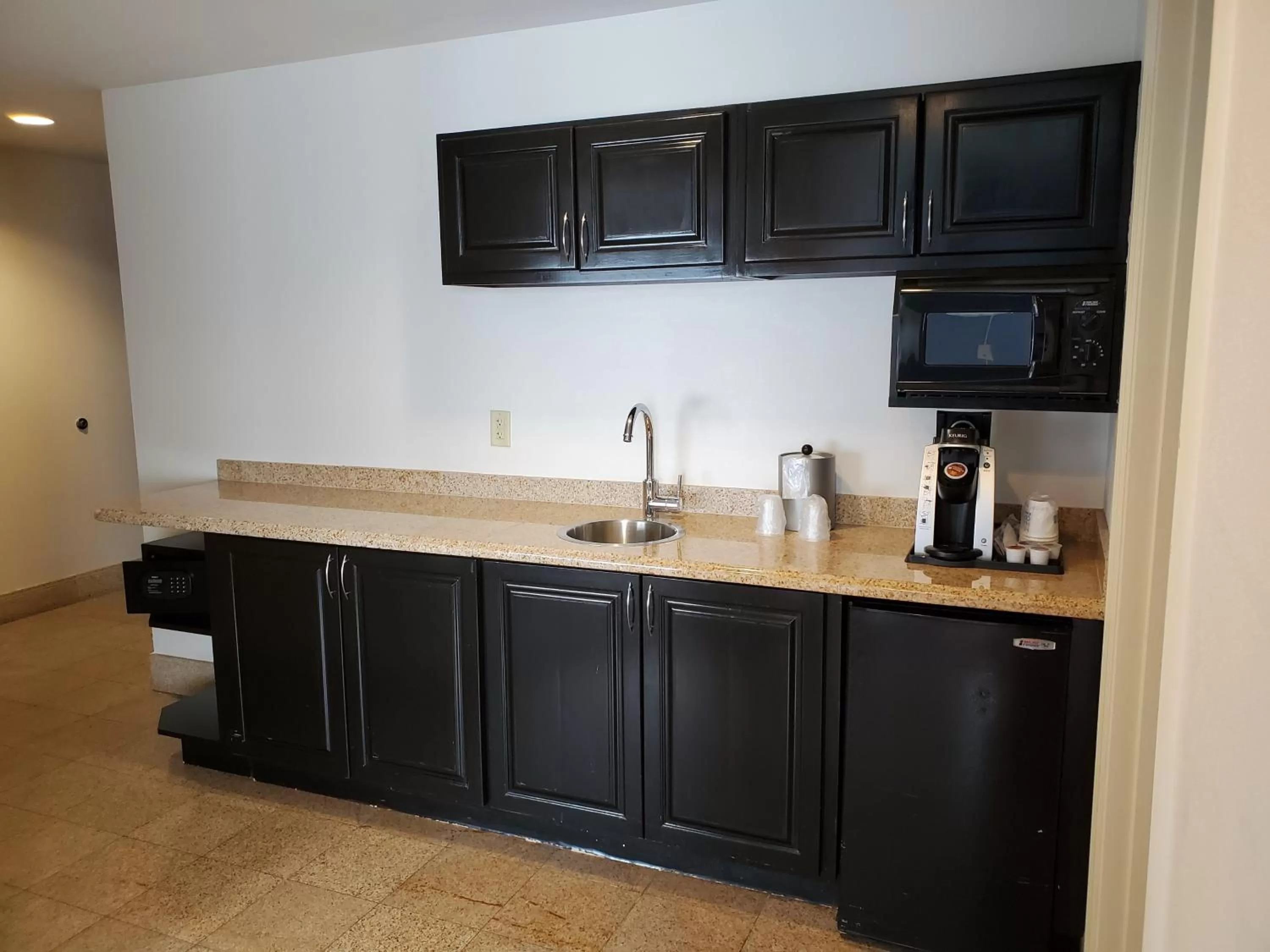 Photo of the whole room in Holiday Inn Express-International Drive by IHG