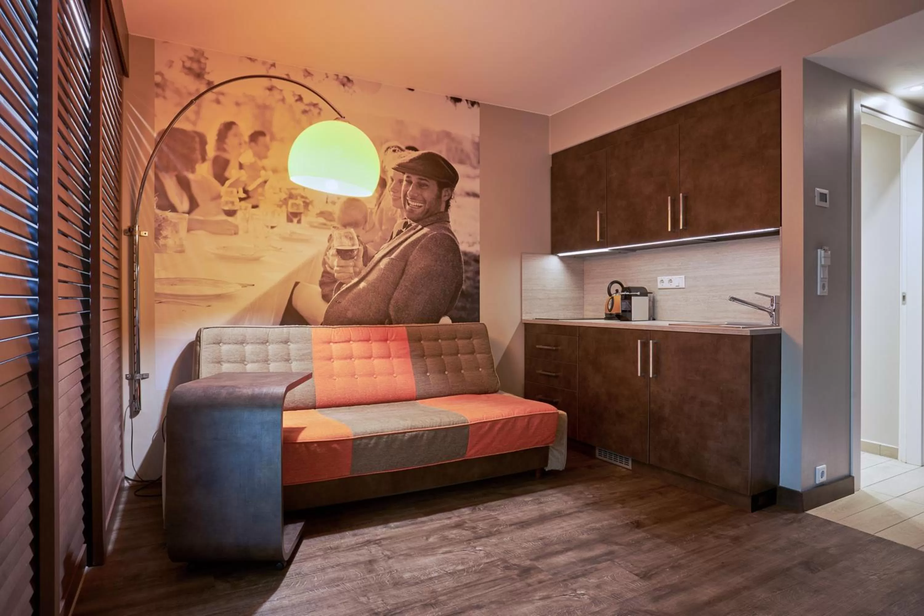 Kitchen or kitchenette, Bed in Hotel GIO