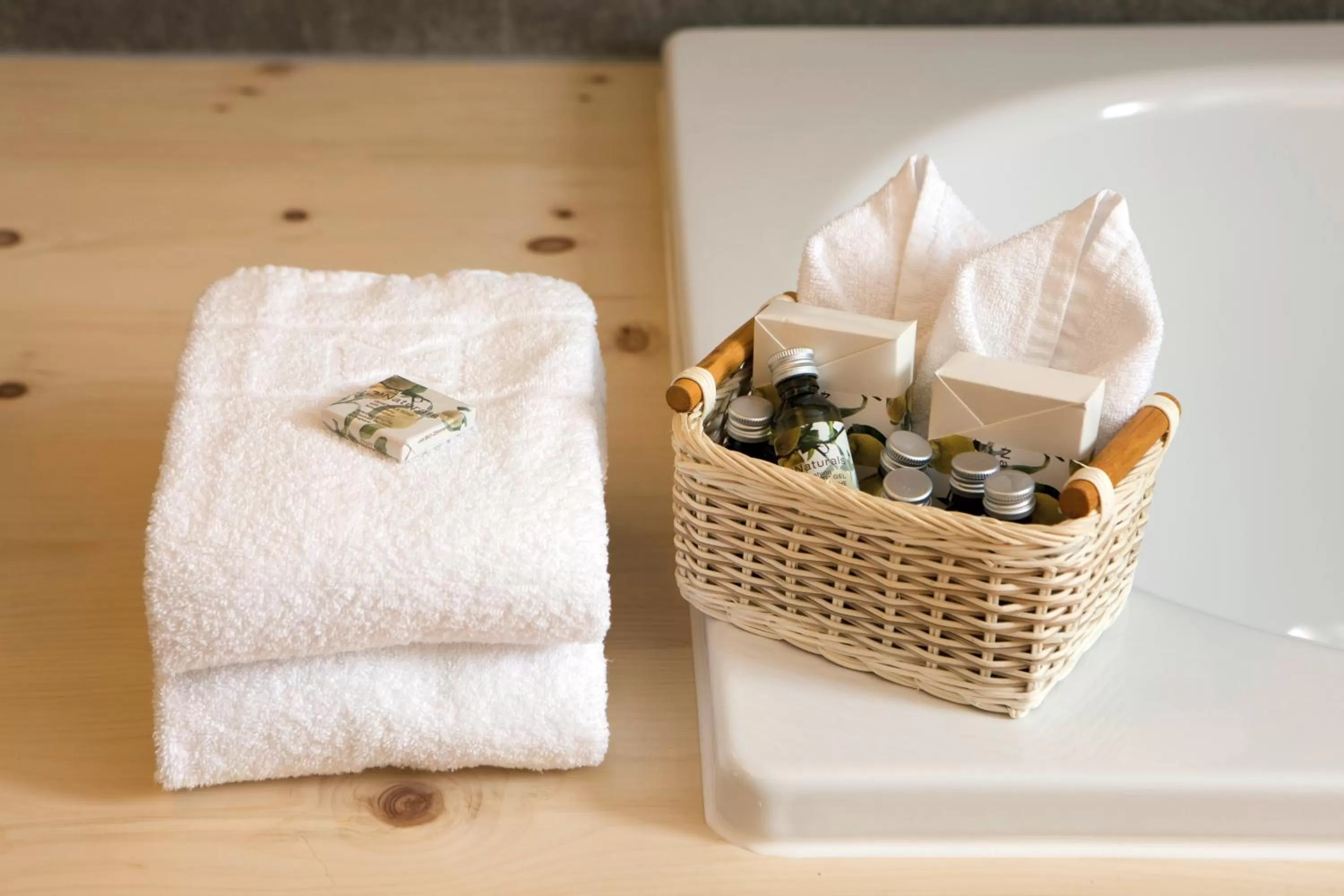 Bathroom in Romantik Hotel Muottas Muragl