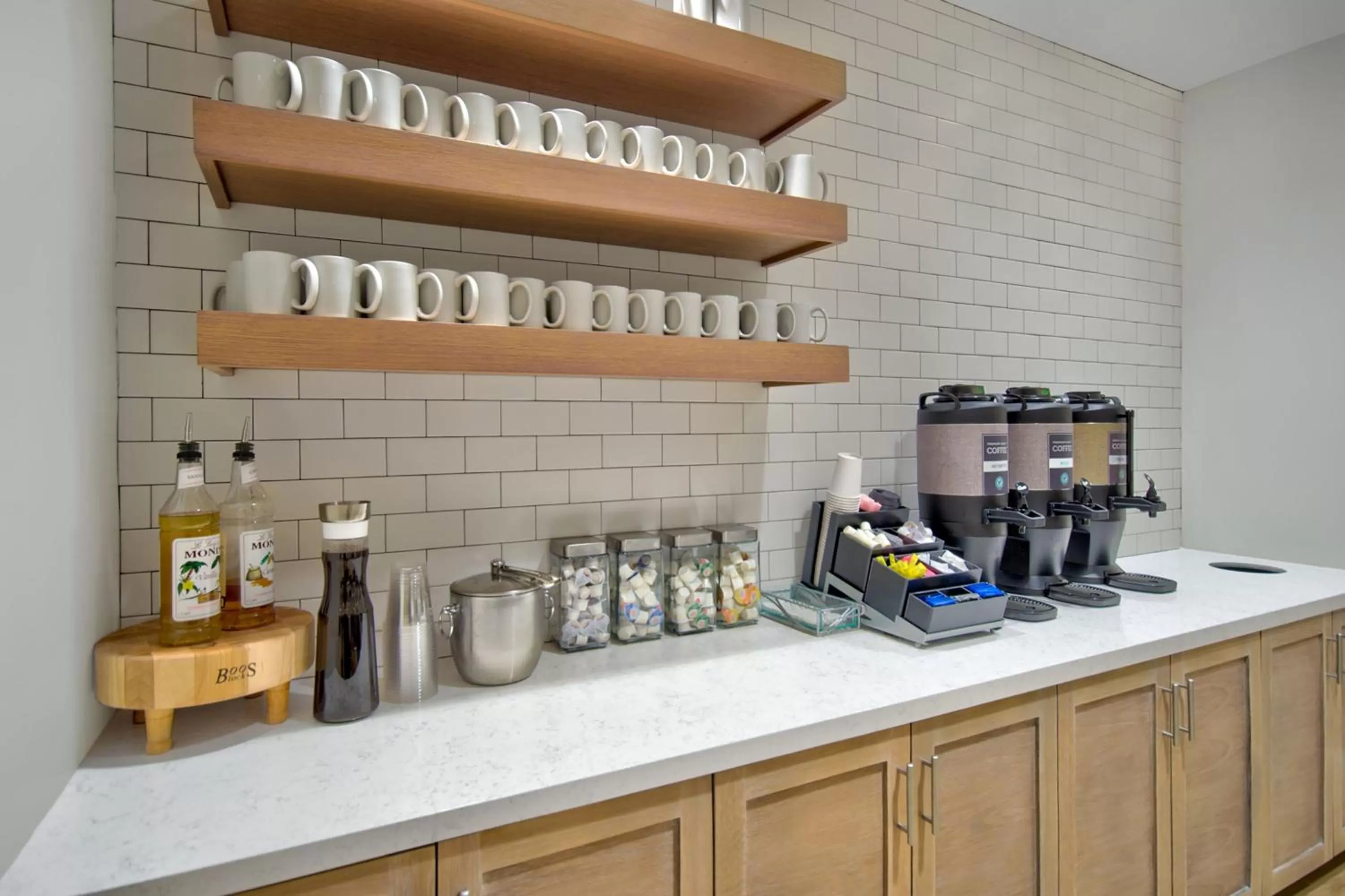 Restaurant/places to eat in Residence Inn by Marriott Orlando at FLAMINGO CROSSINGS Town Center