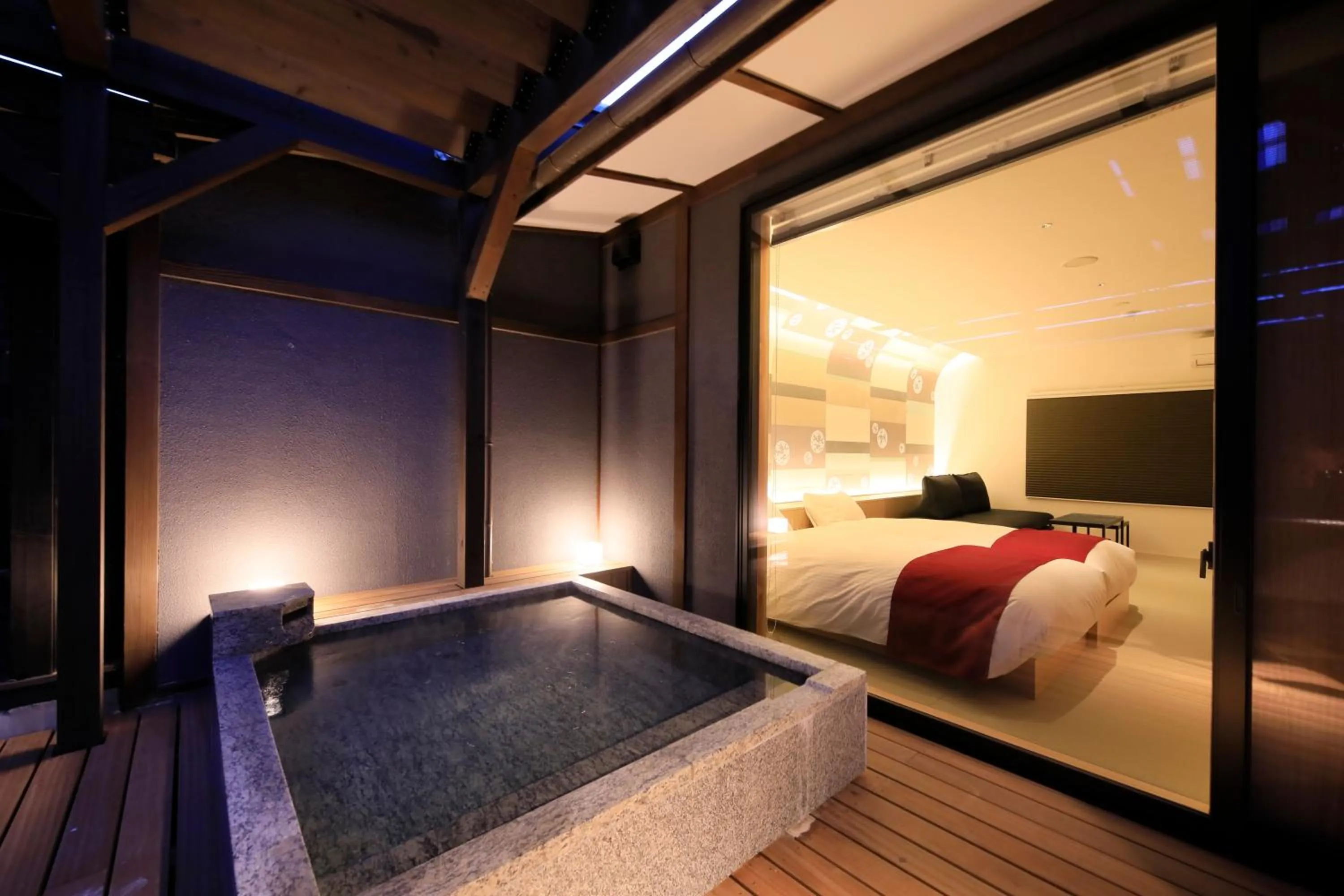 Photo of the whole room, Bed in Fuji Onsenji Yumedono