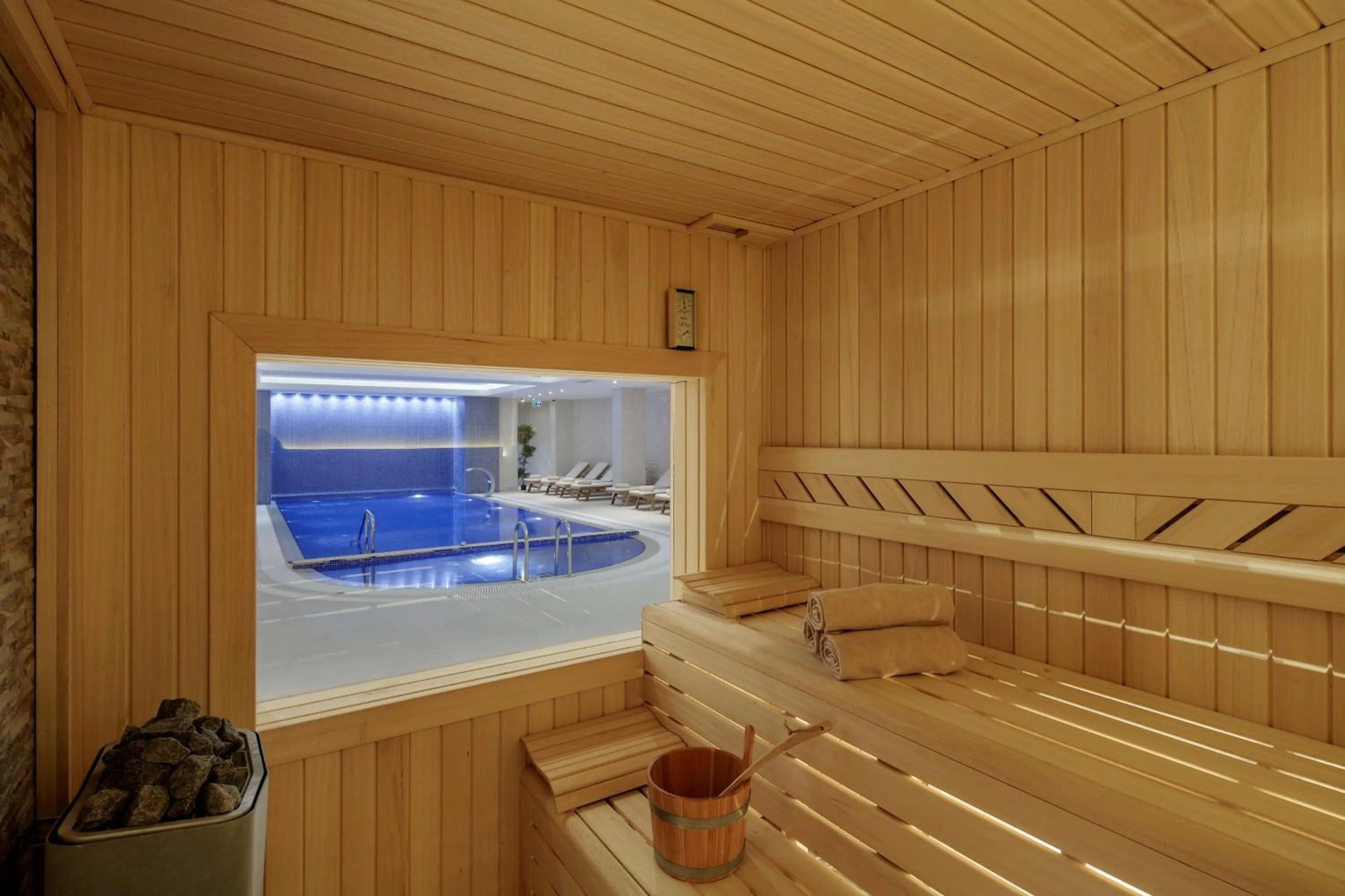 Sauna in DoubleTree by Hilton Hotel Istanbul - Tuzla