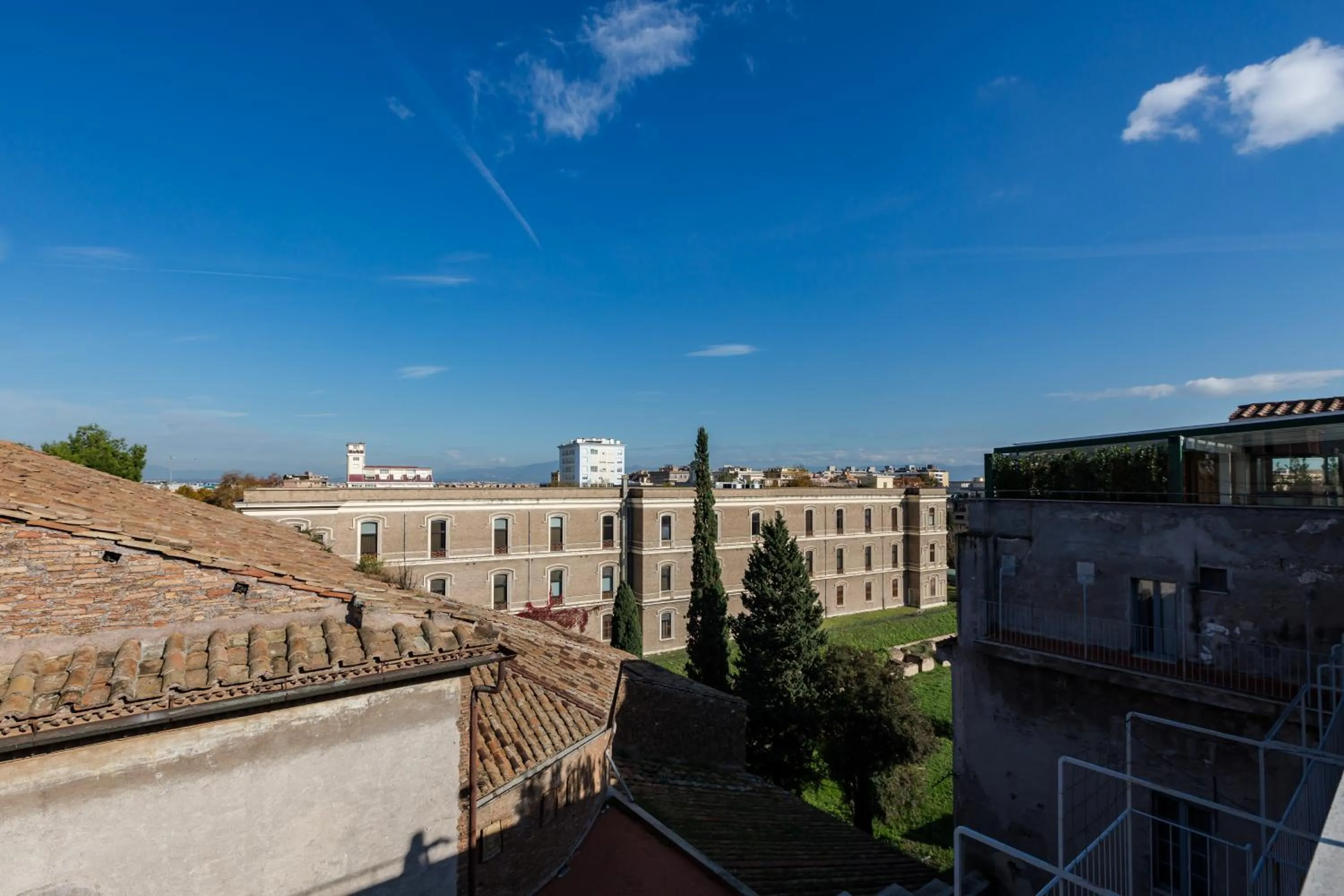 Neighbourhood in Domus Sessoriana