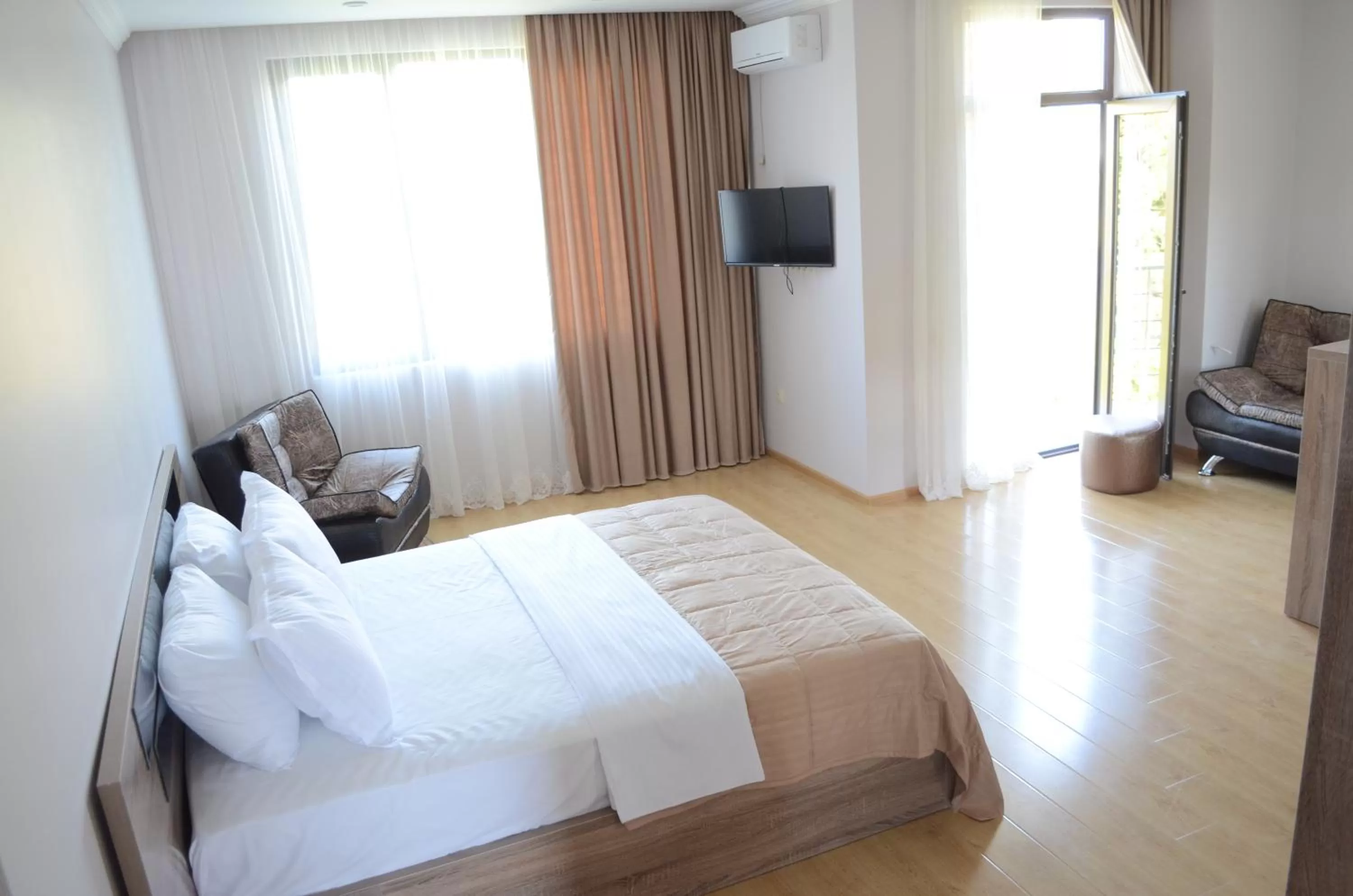 Bed in Hotel Skyline Batumi