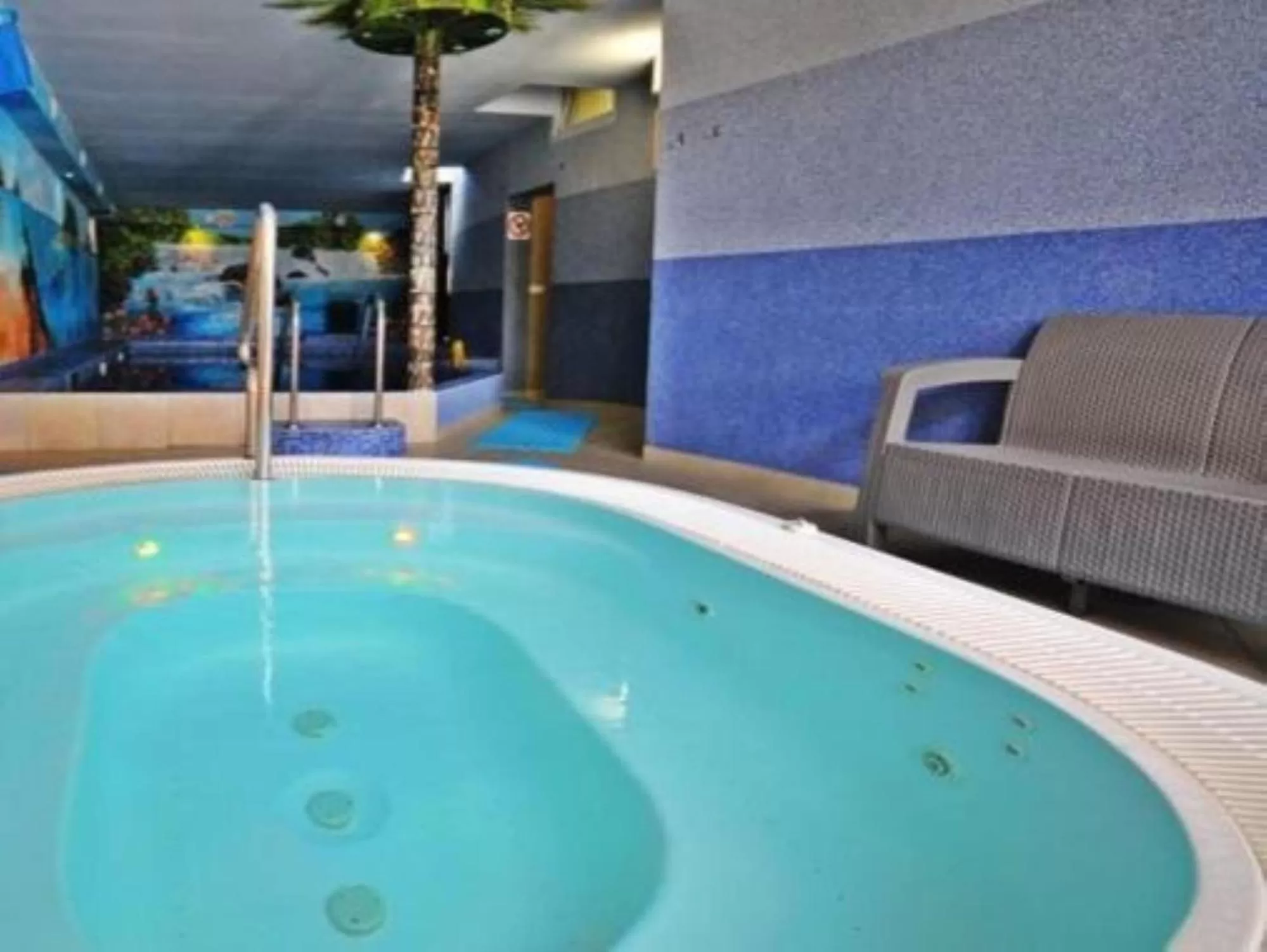 Swimming Pool in Rezydencja Korab