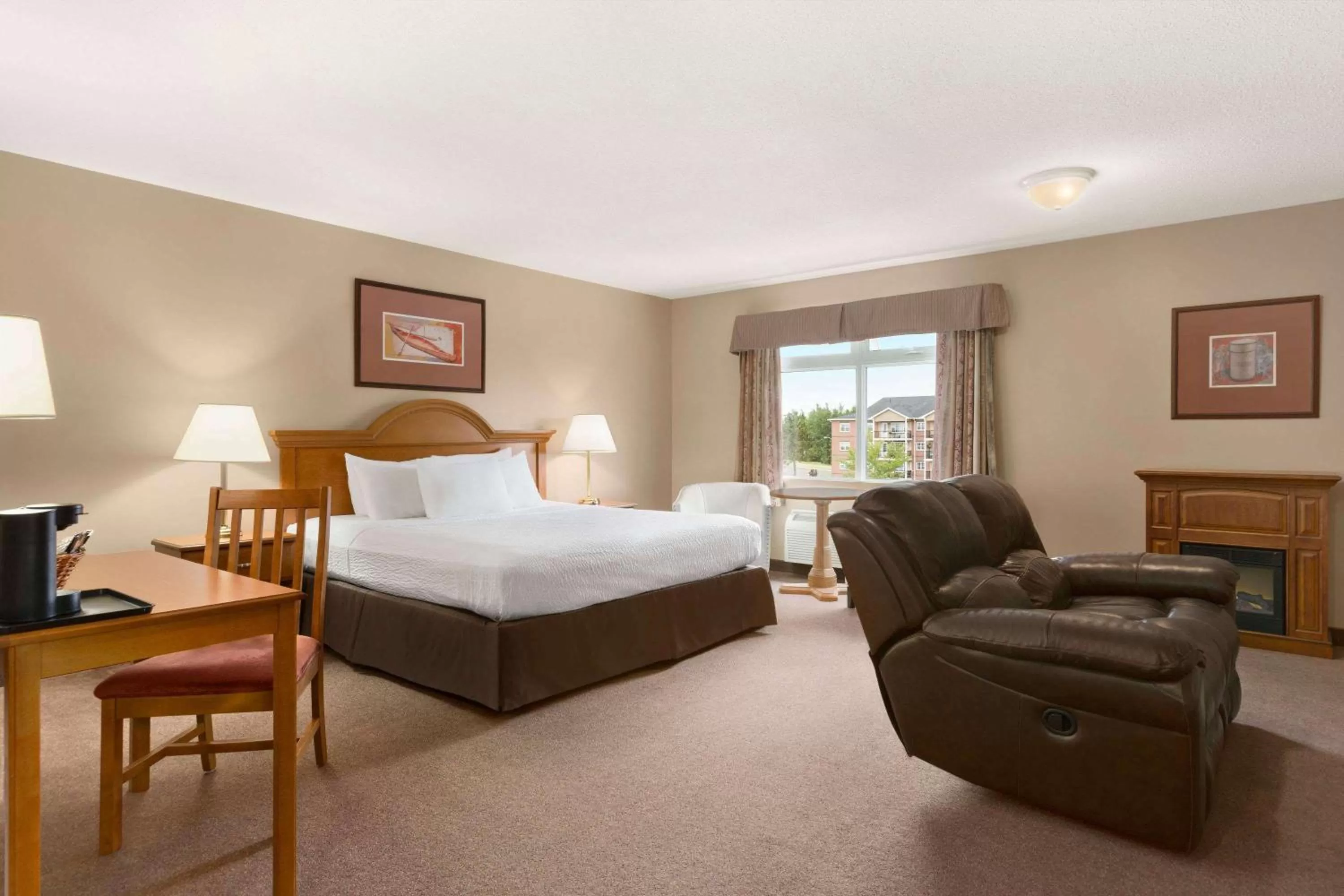 Bed in Days Inn by Wyndham Oromocto Conference Centre