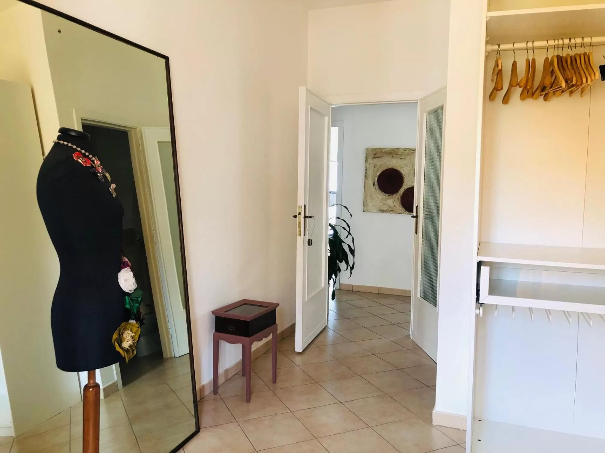 wardrobe in B&B Fashion style