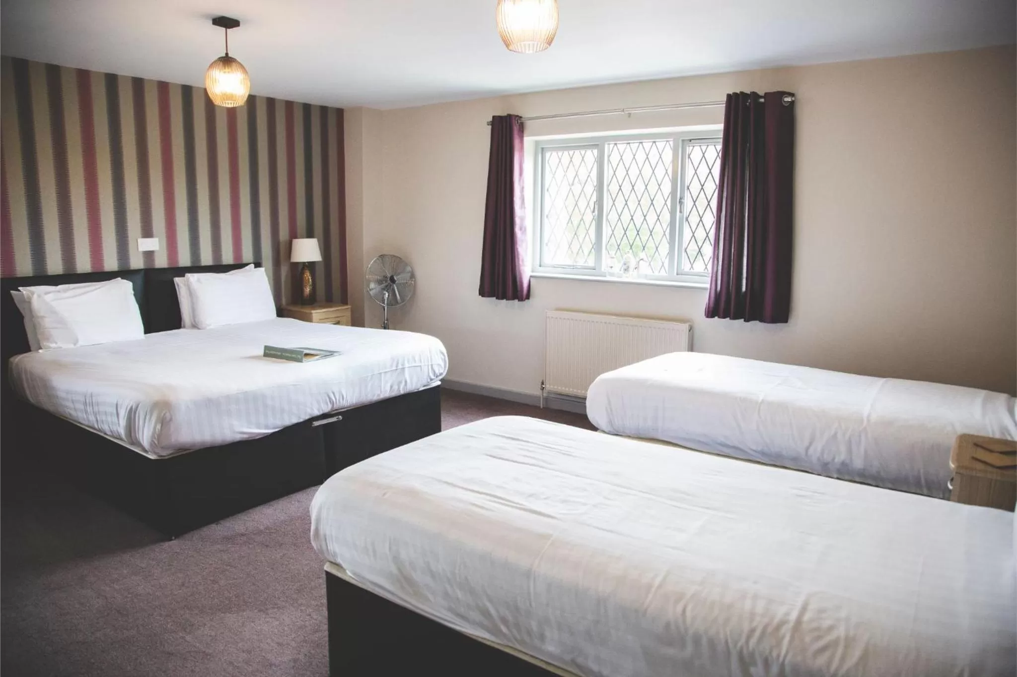 Photo of the whole room, Bed in The Throckmorton