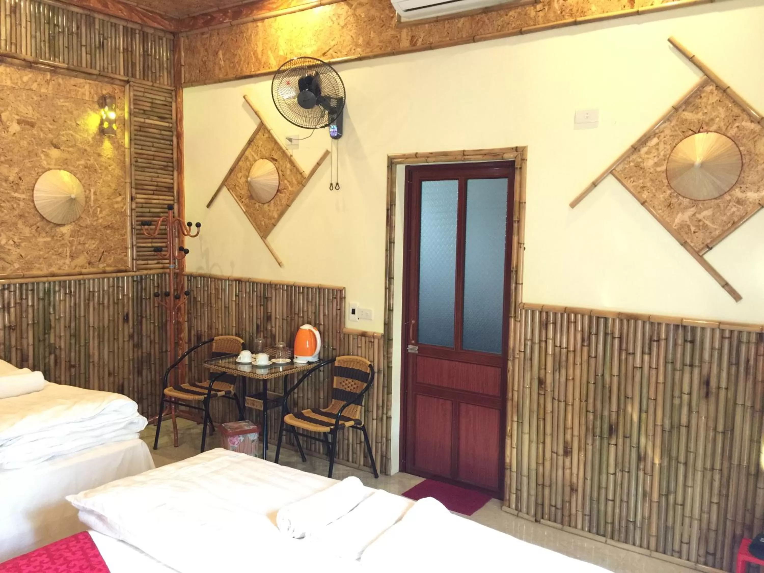 Seating area, Bed in Tam Coc Vinh Thinh Homestay