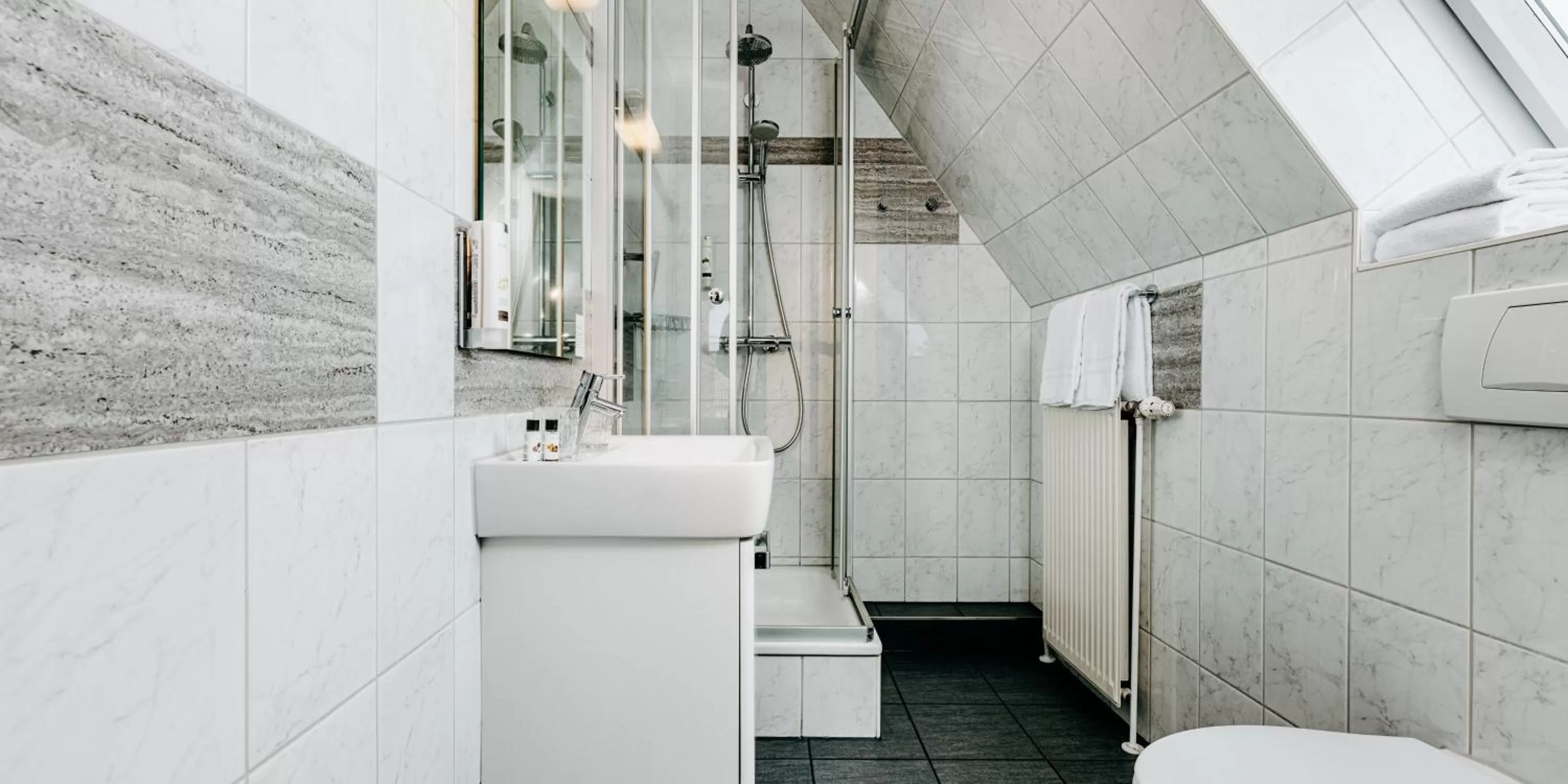 Bathroom in Boutique-Hotel Zur alten Post - Stammhaus