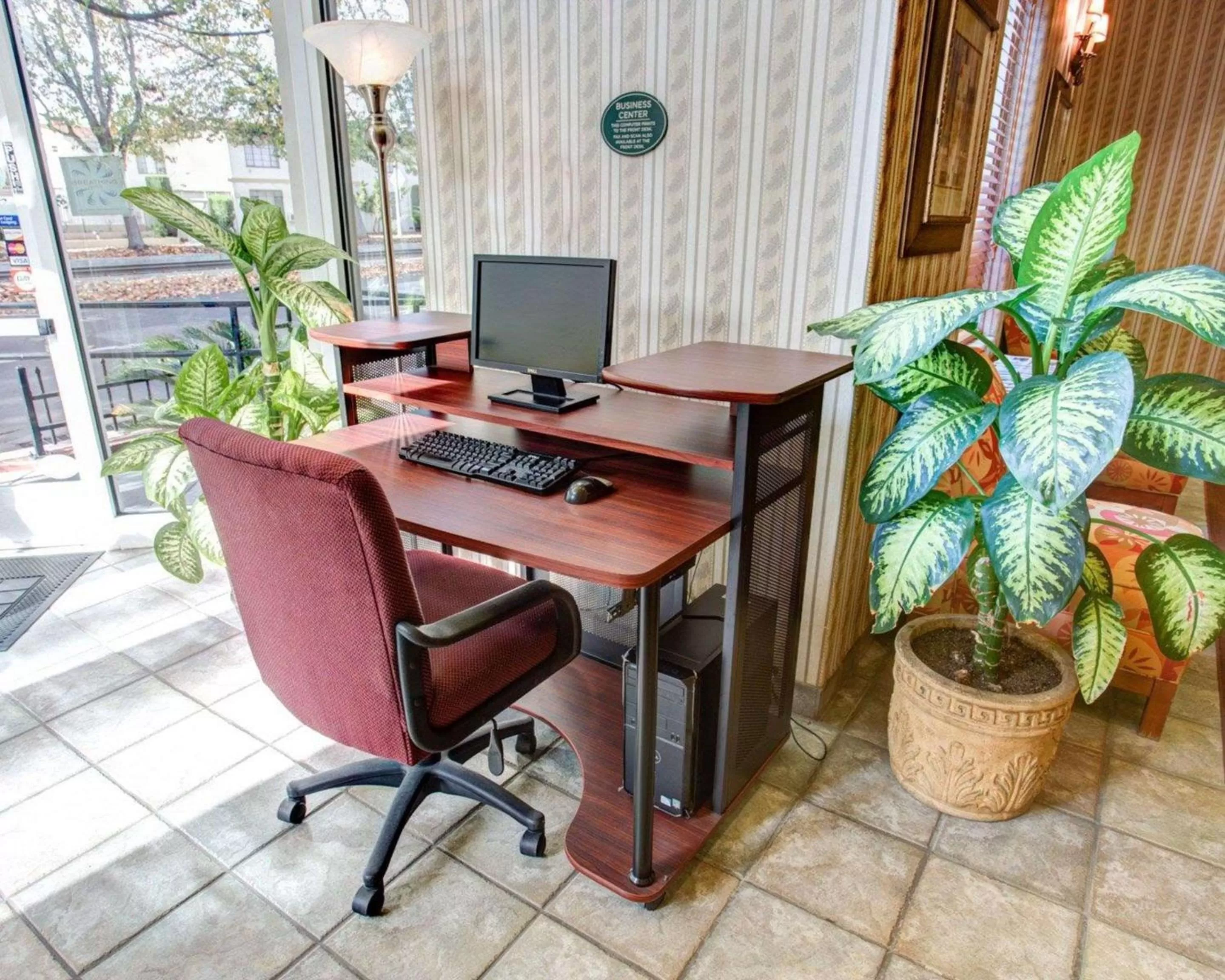 Business facilities in Comfort Suites San Jose Airport