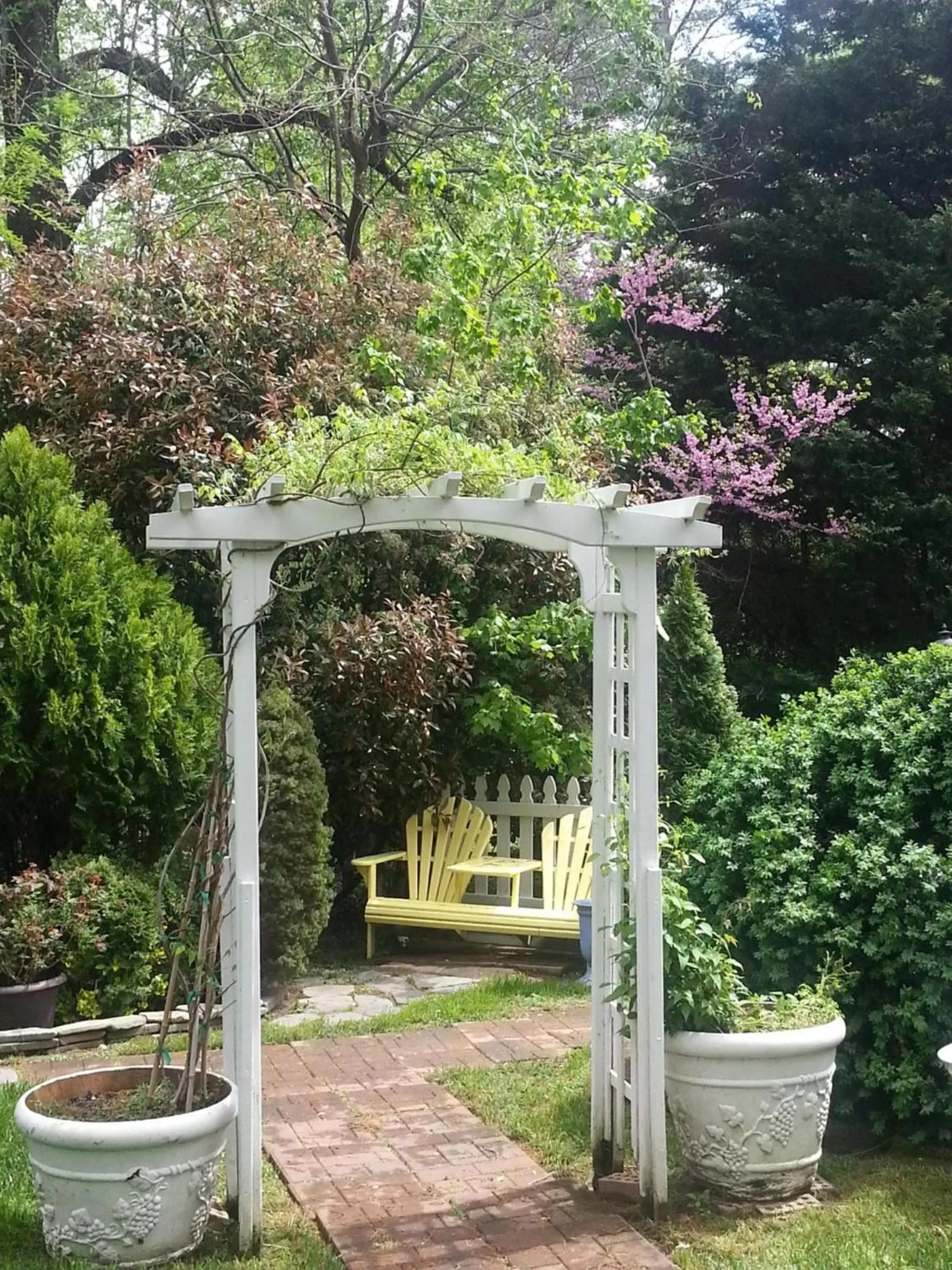 Spring in A Williamsburg White House Inn