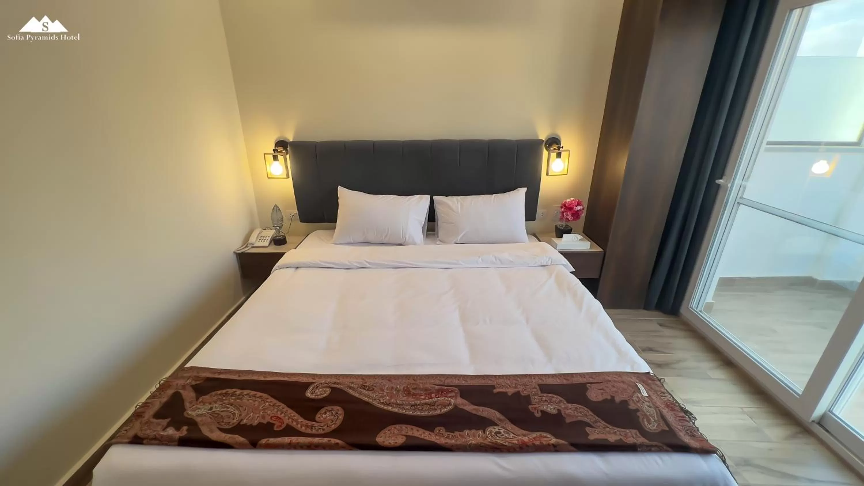 Bed in Sofia Pyramids Hotel