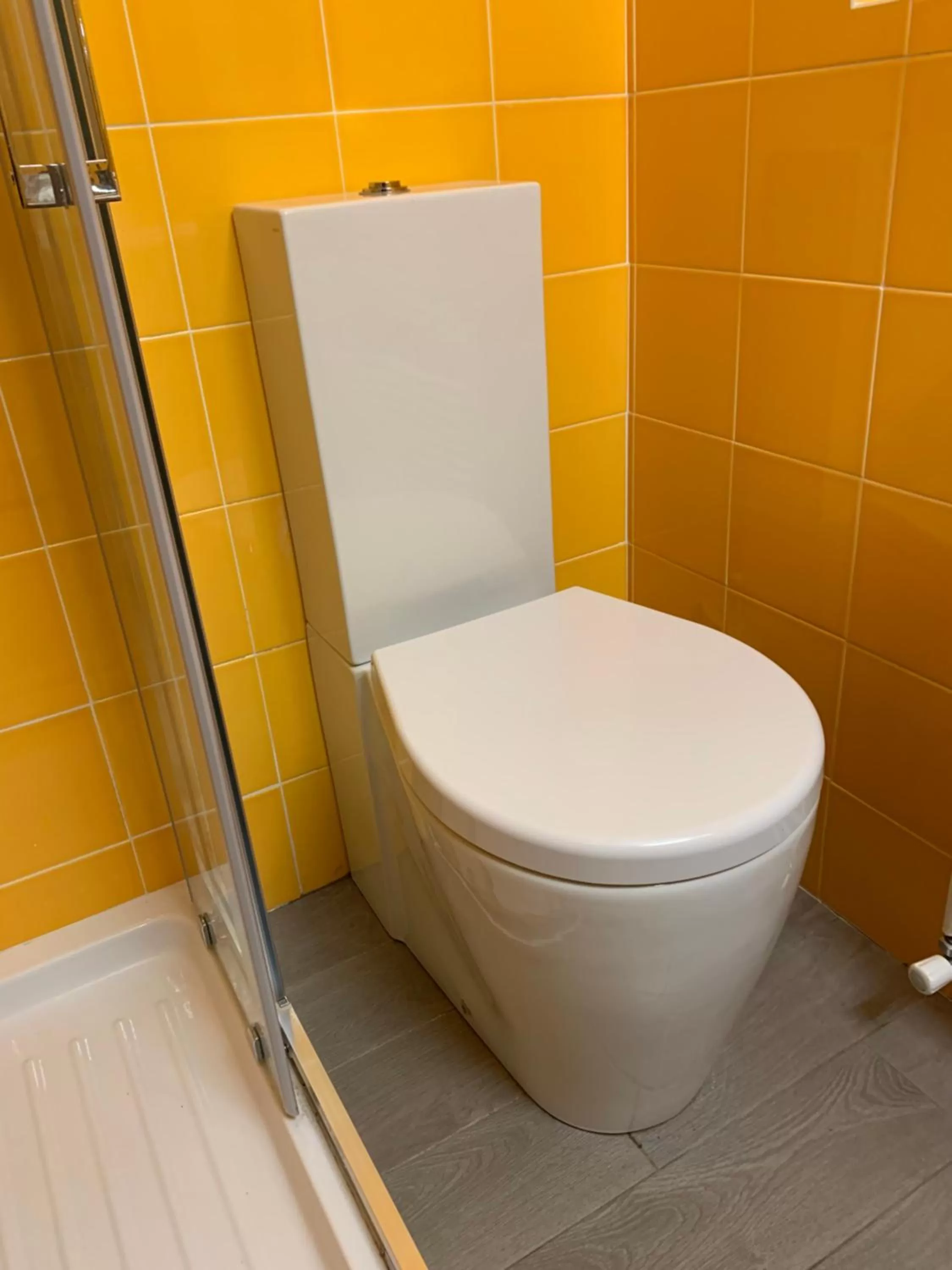 Toilet in CASABELLA-LAGO MAGGIORE