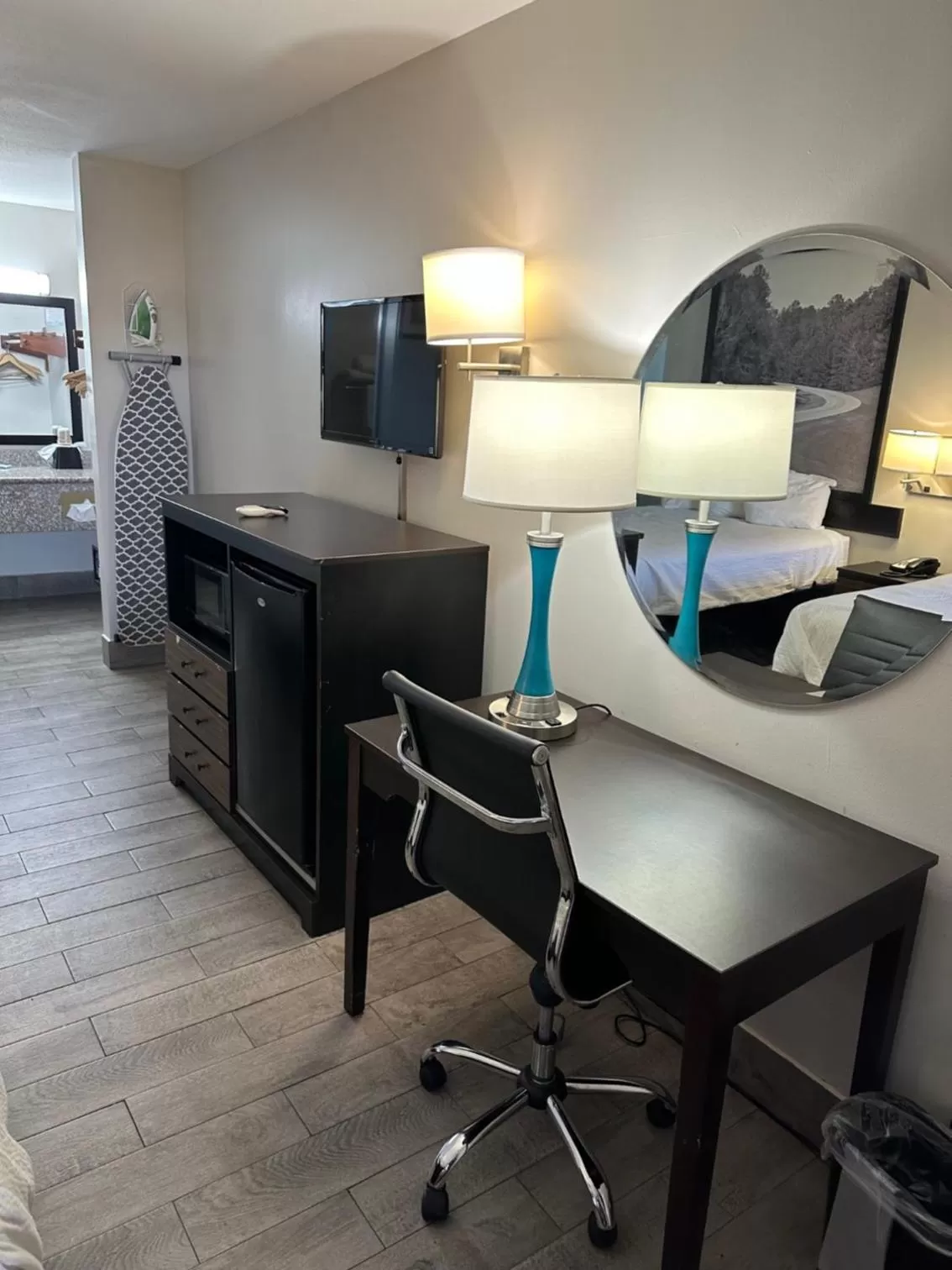 TV and multimedia in Super 8 by Wyndham Ocean Springs Biloxi