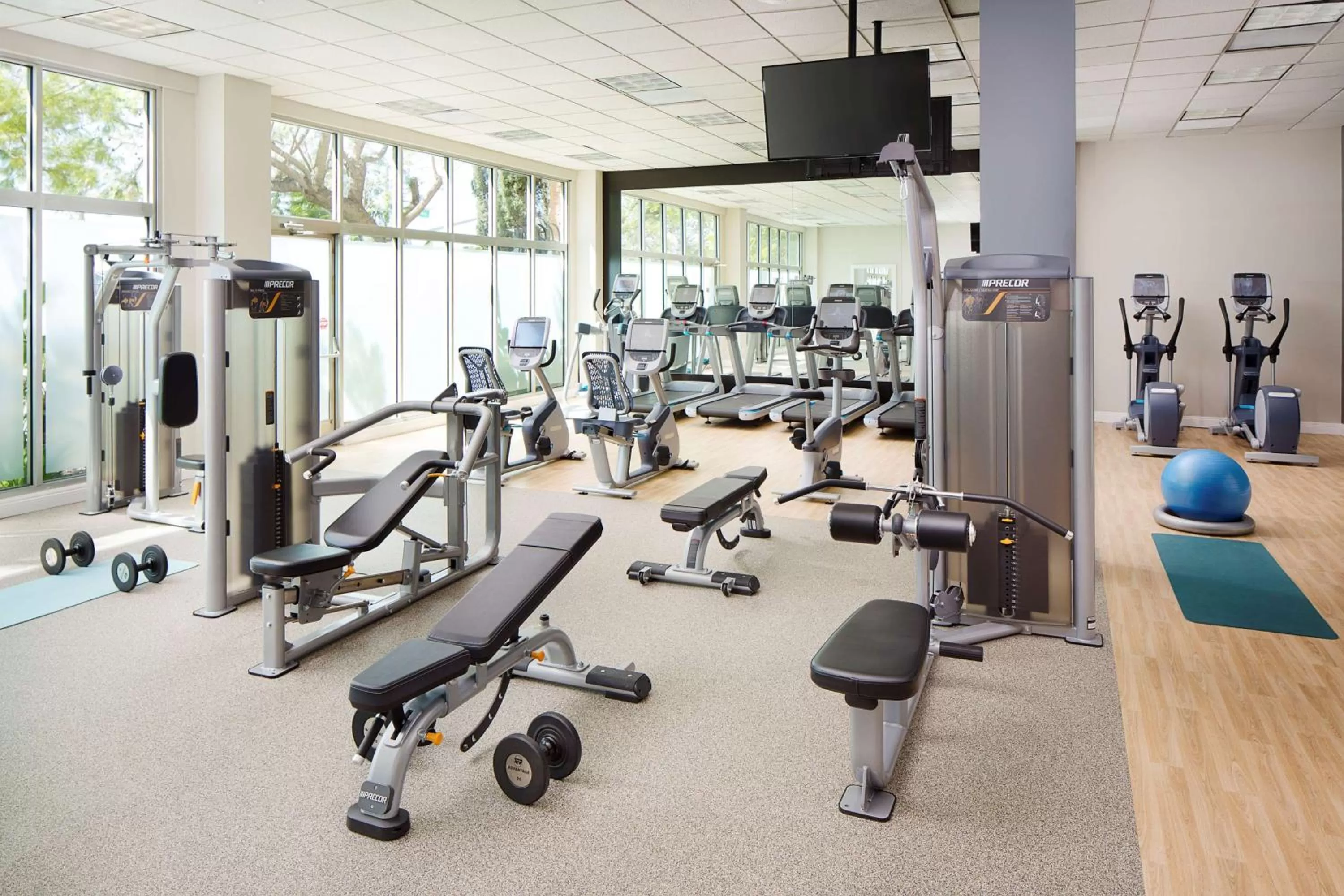 Fitness centre/facilities in DoubleTree by Hilton Los Angeles/Commerce