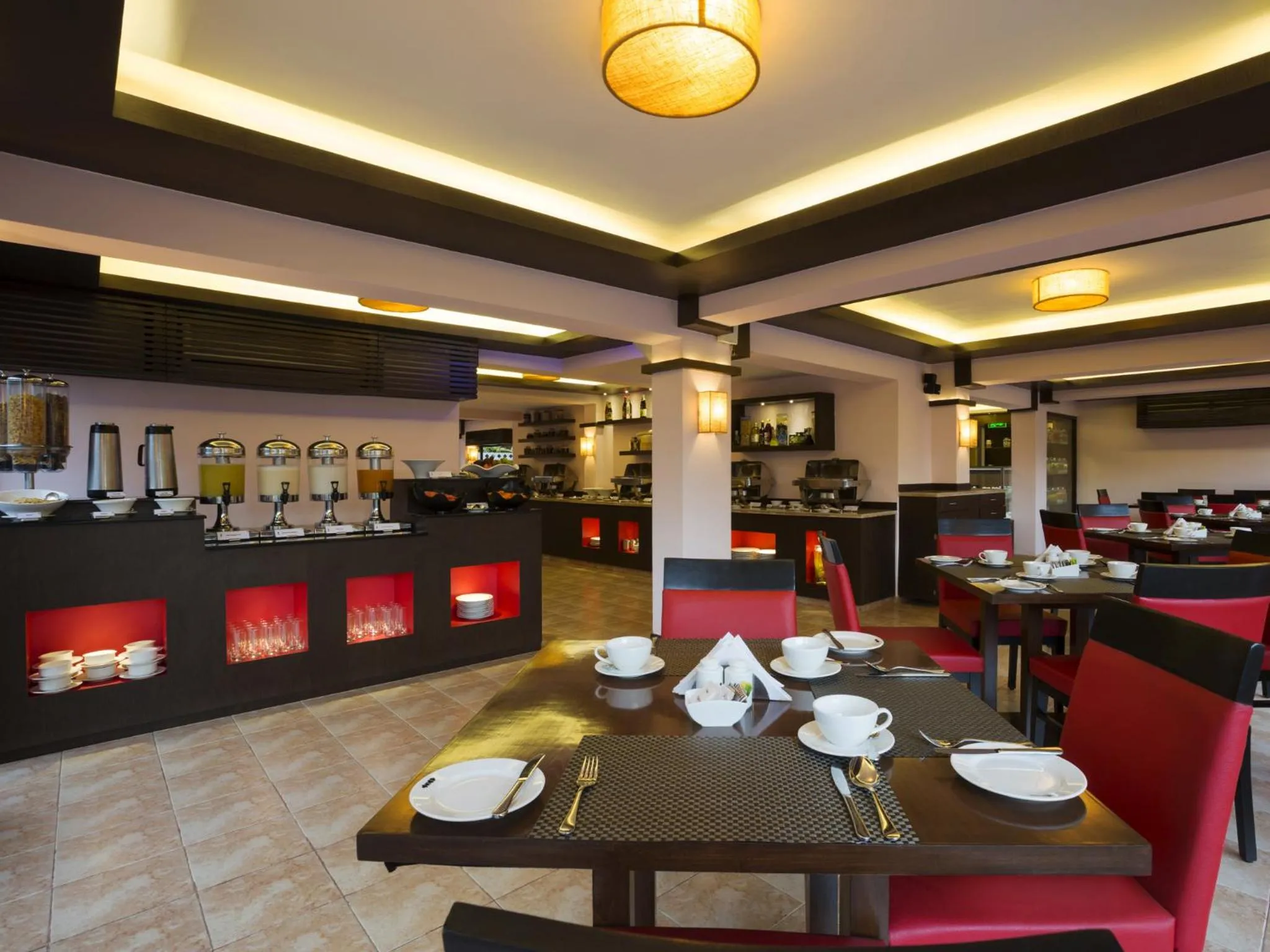 Restaurant/places to eat in Deltin Suites