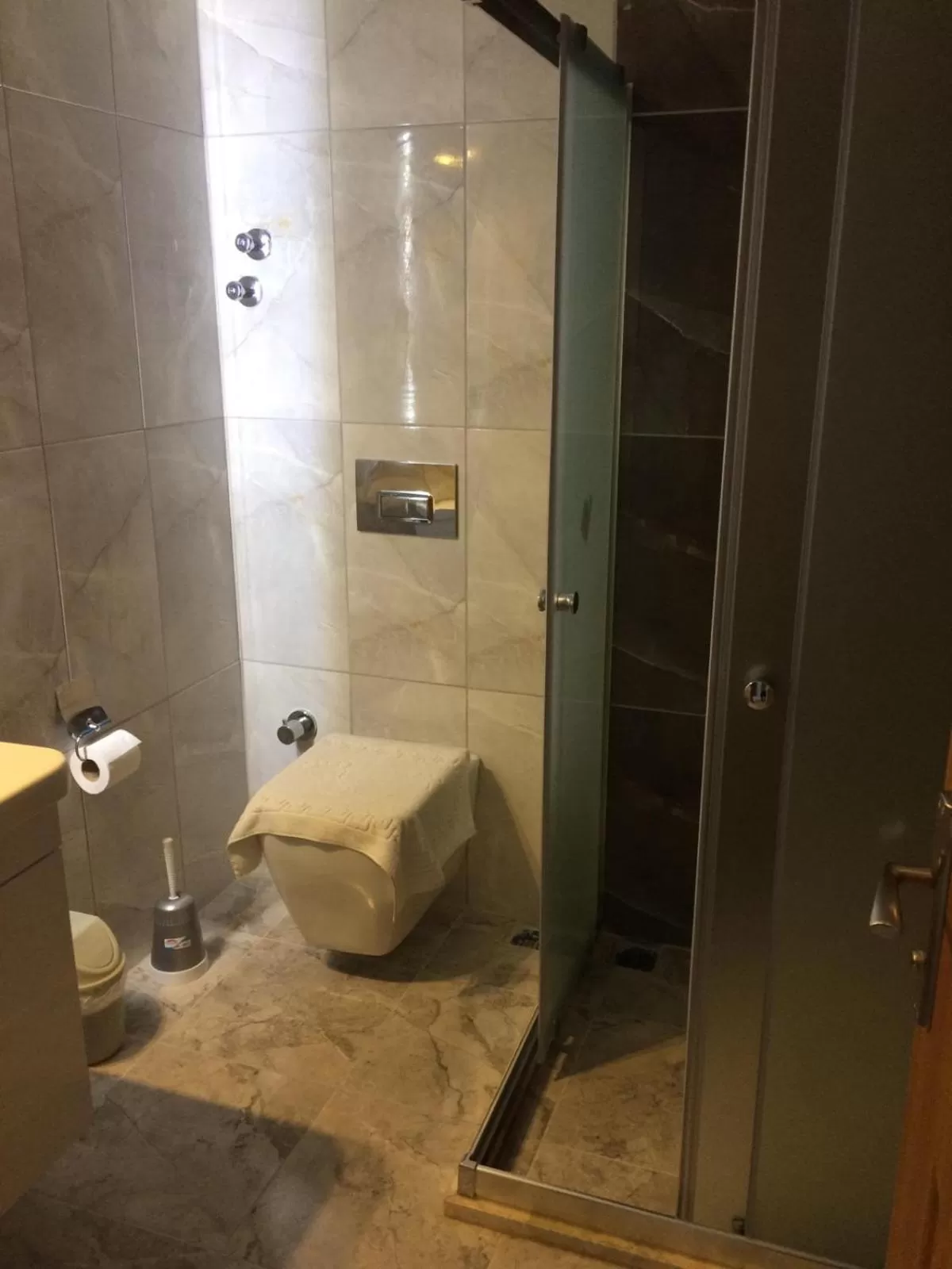 Bathroom in Sunset Apart Otel