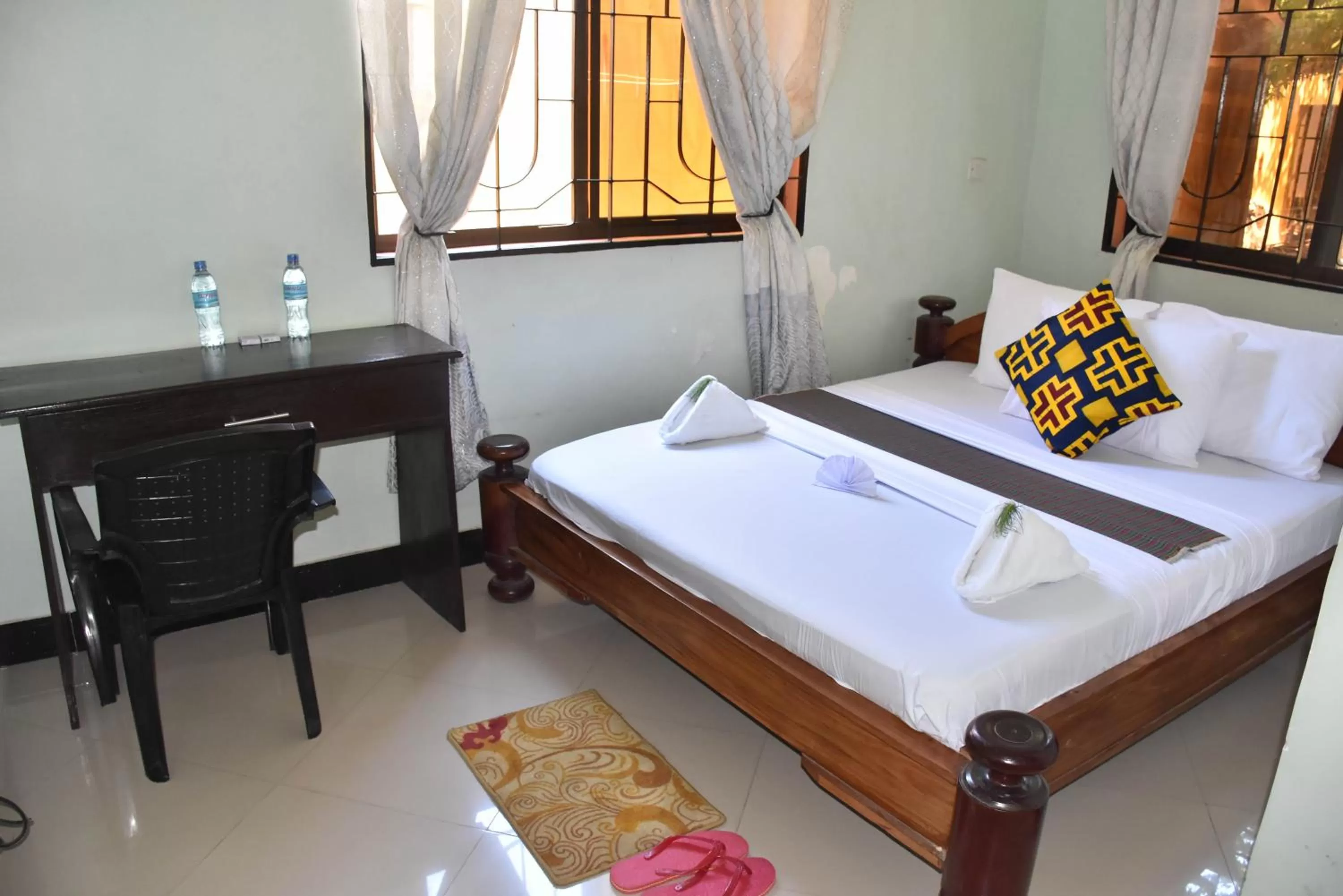 Deluxe Double Room - single occupancy in Travellers Home (Kifumbu)