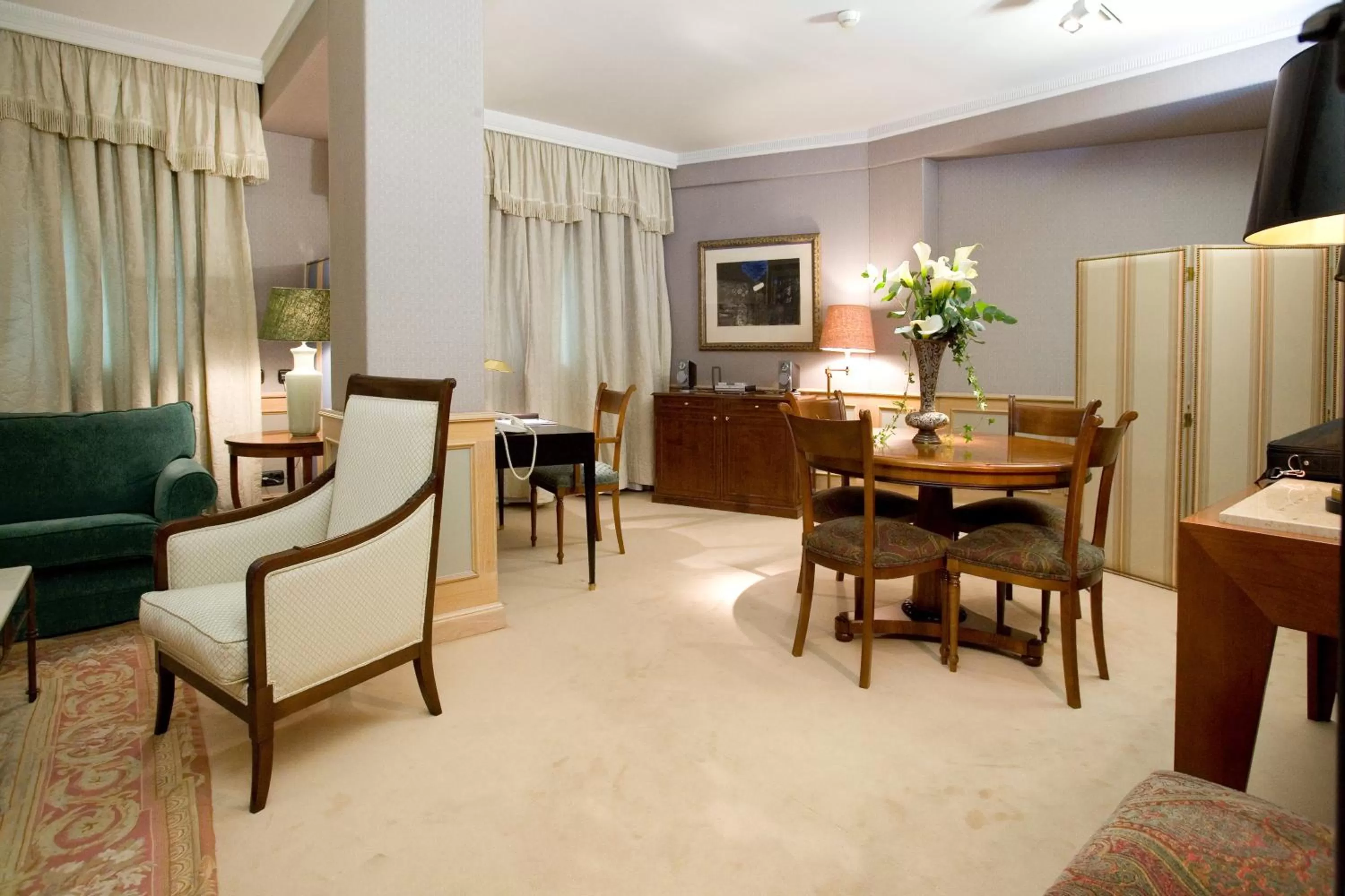 TV and multimedia in Hotel Palafox