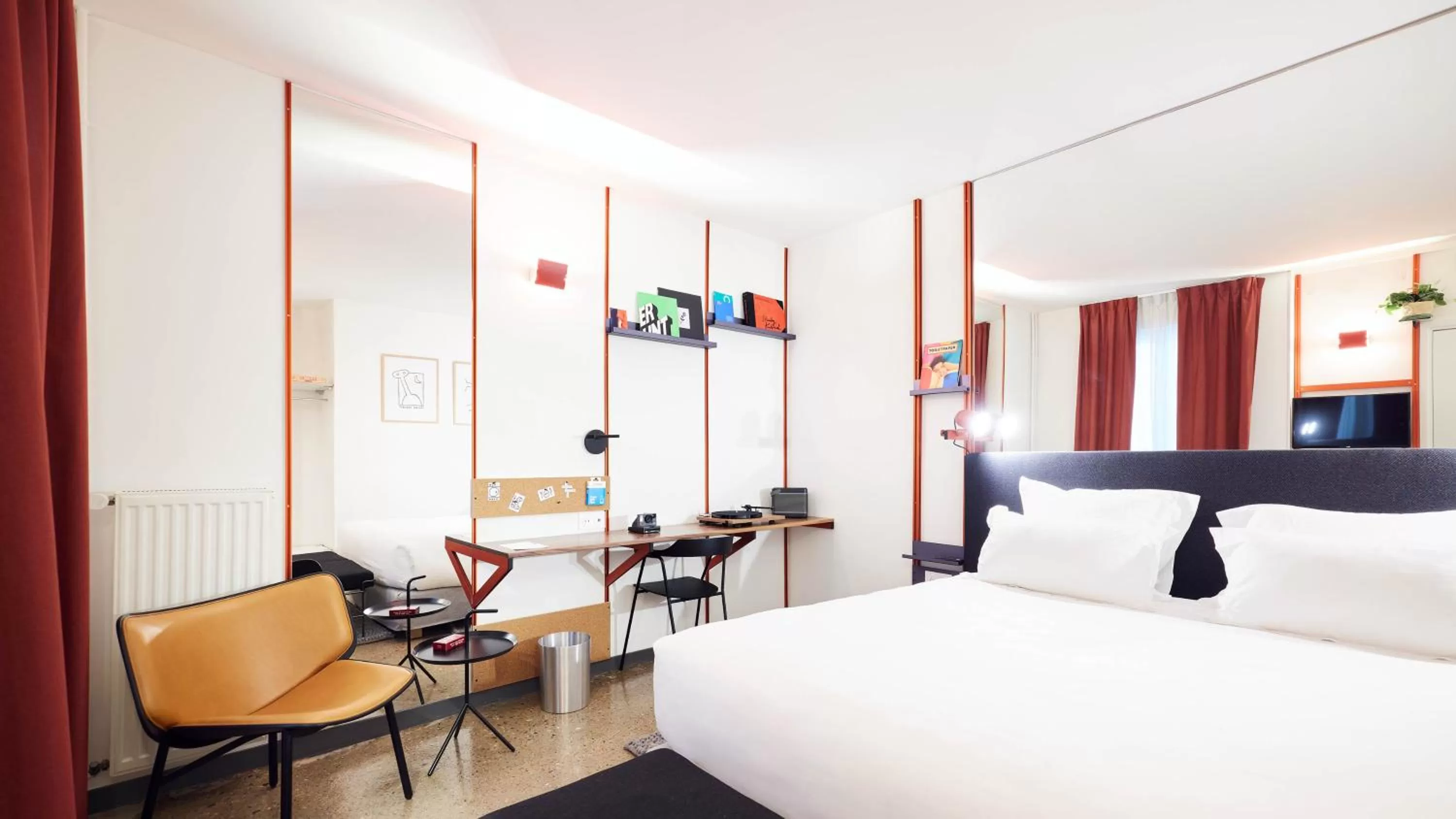 Bedroom, Bed in French Theory