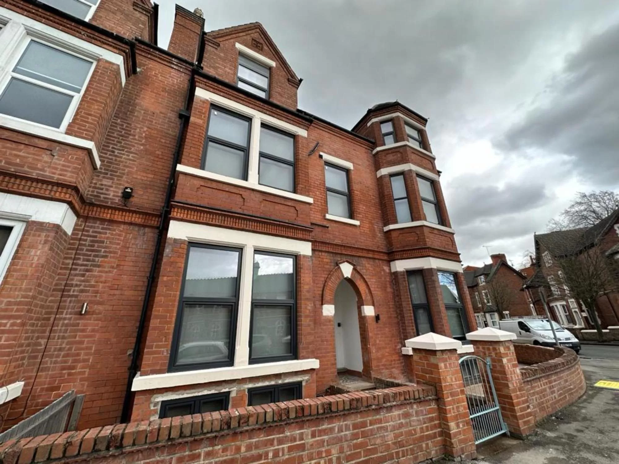 Property Building in The Fishpond - Premier Nottingham Studios