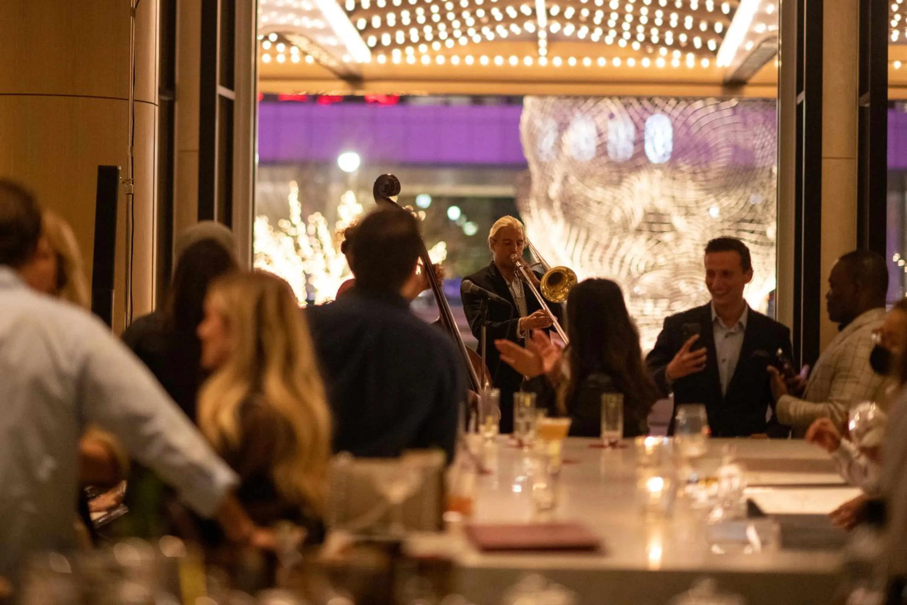 Lounge or bar in Fairmont Century Plaza Los Angeles at Beverly Hills