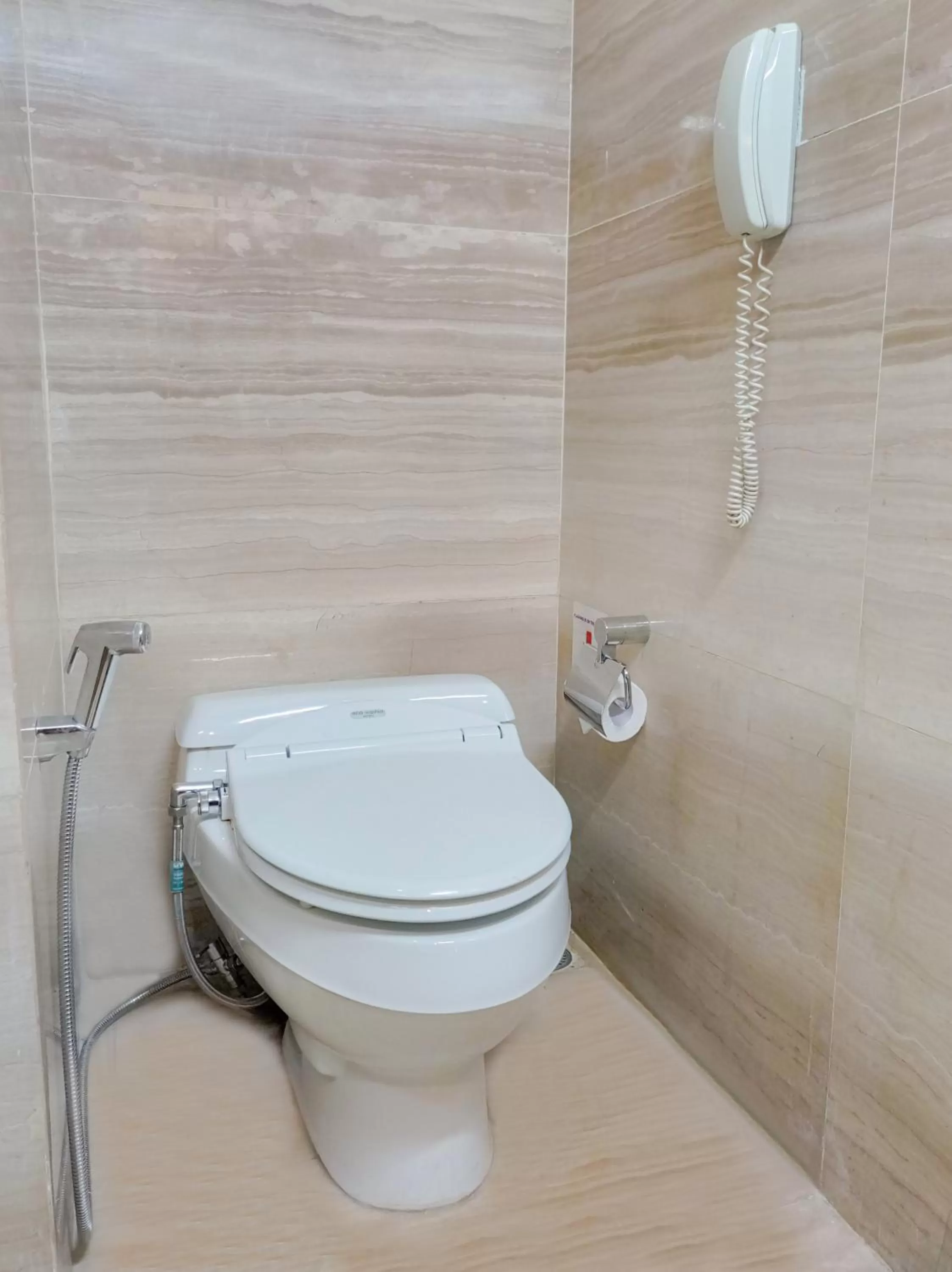 Toilet in Swiss-Belhotel Ambon