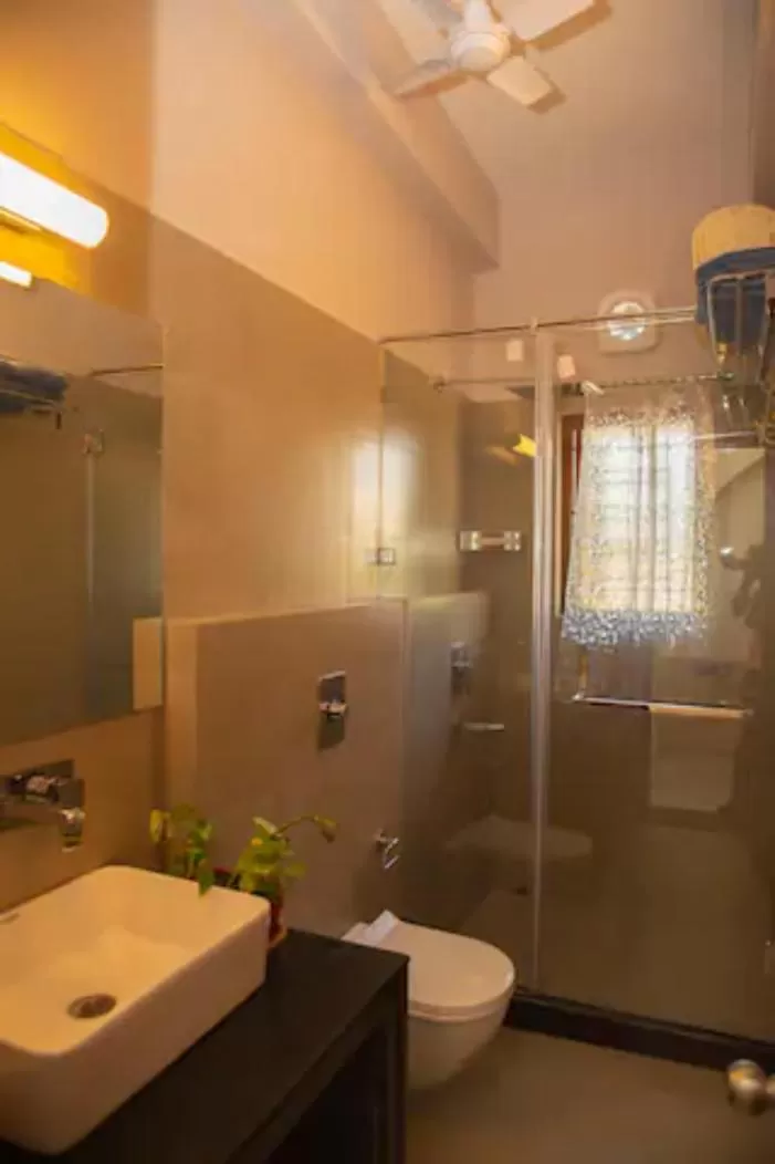 Bathroom in J's Nest