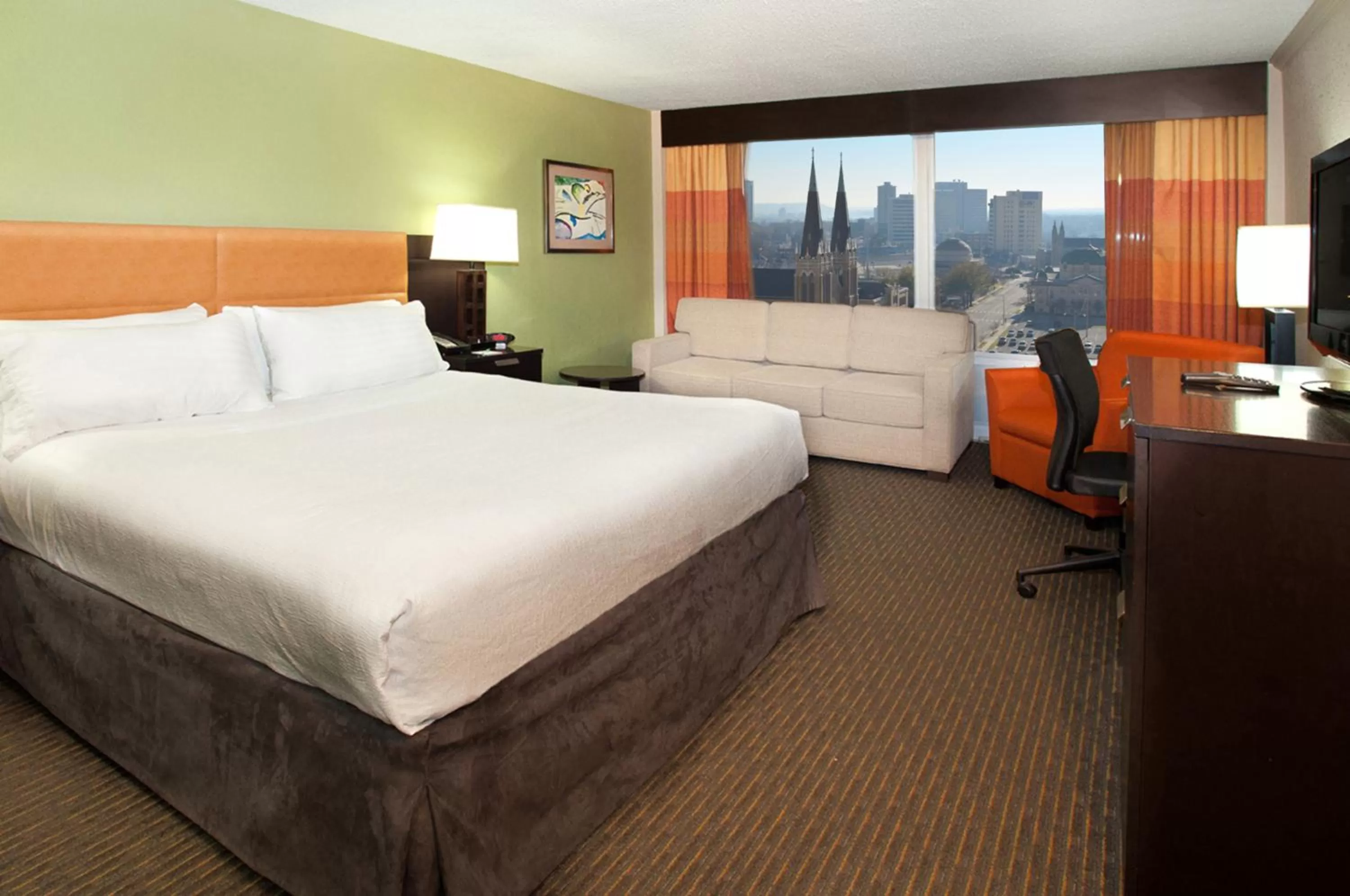 Bed in 17 West Hotel, Ascend Hotel Collection