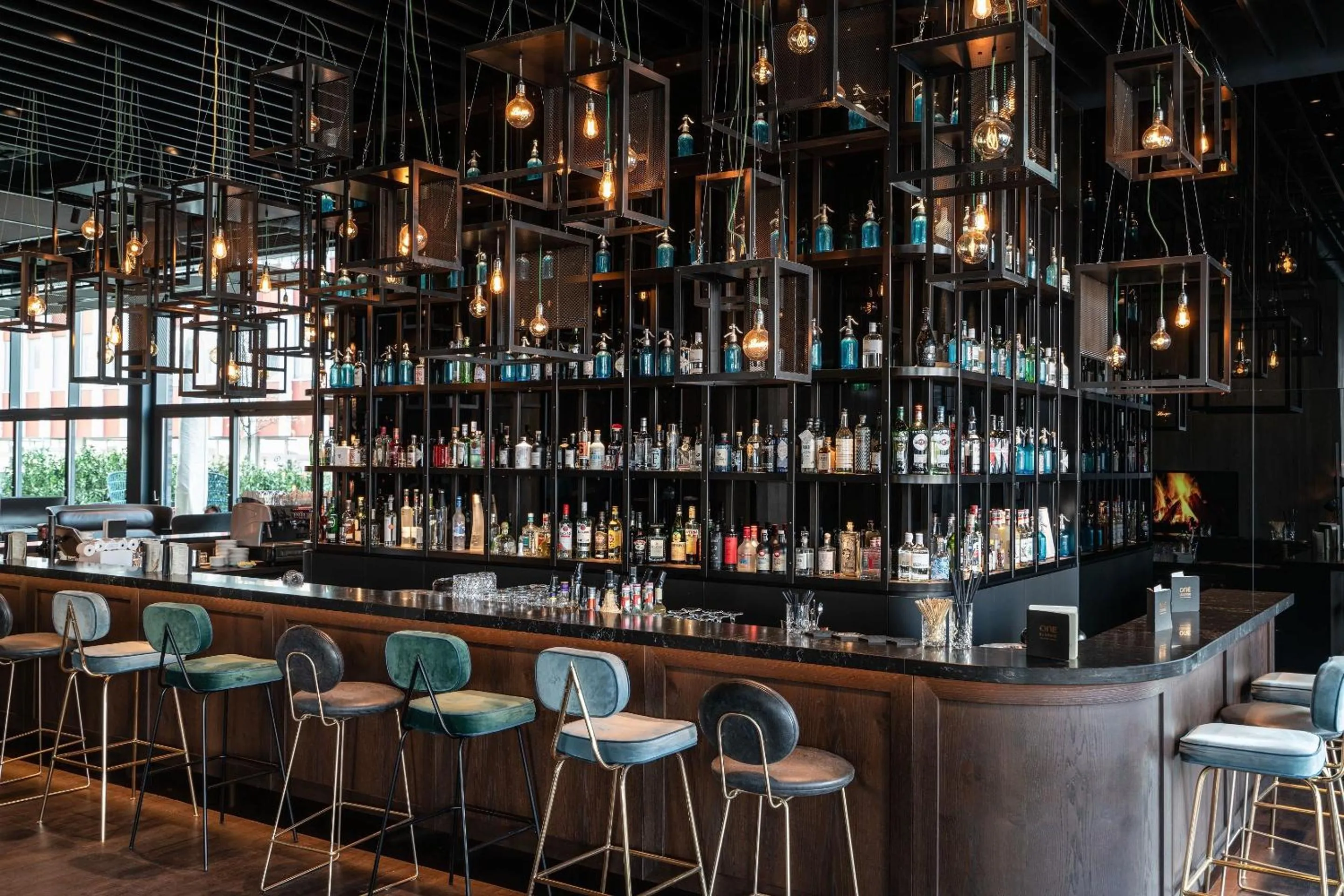 Lounge or bar in Motel One Berlin-Spittelmarkt