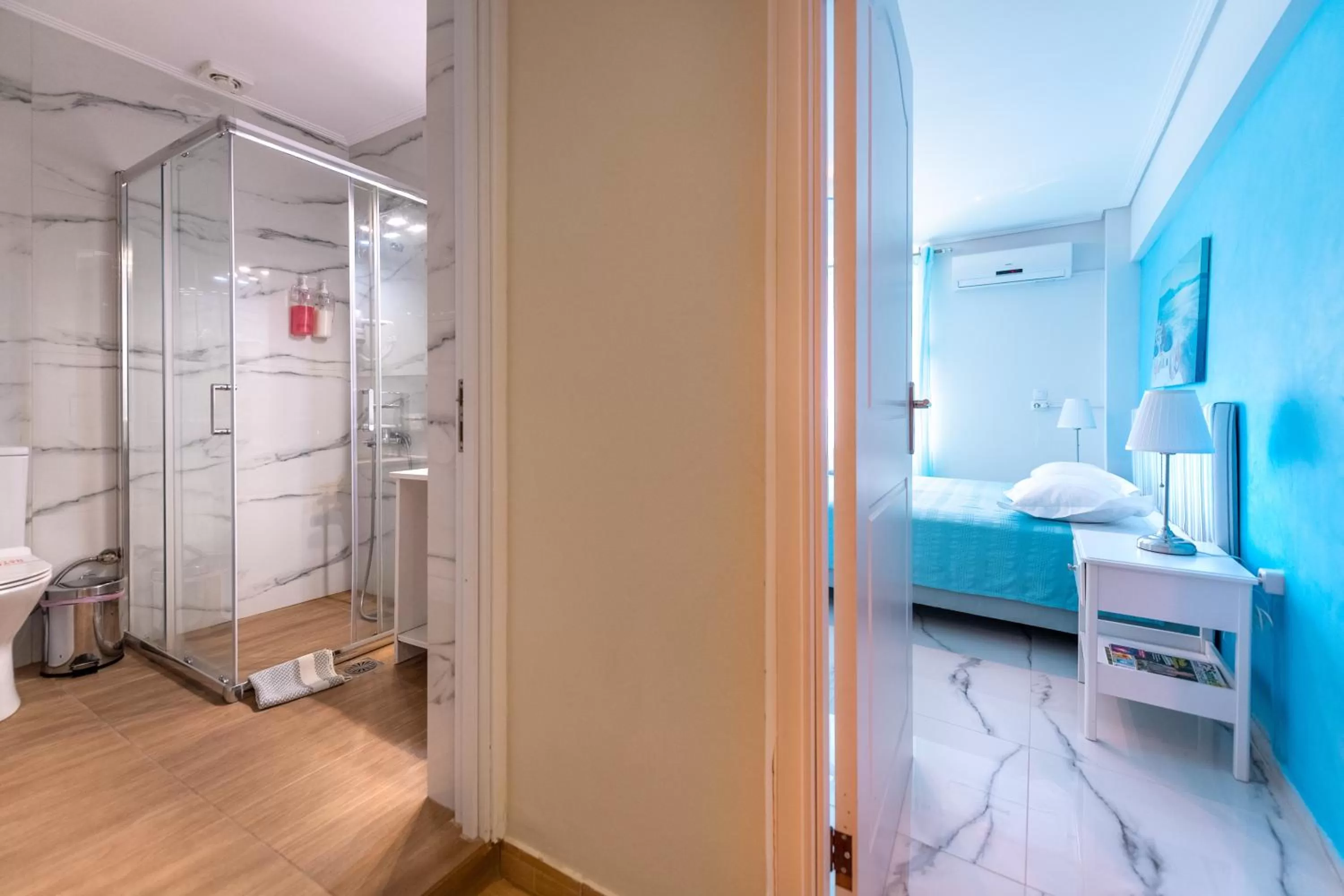 Bed in Apartments Tina FREE transfer from-to the airport