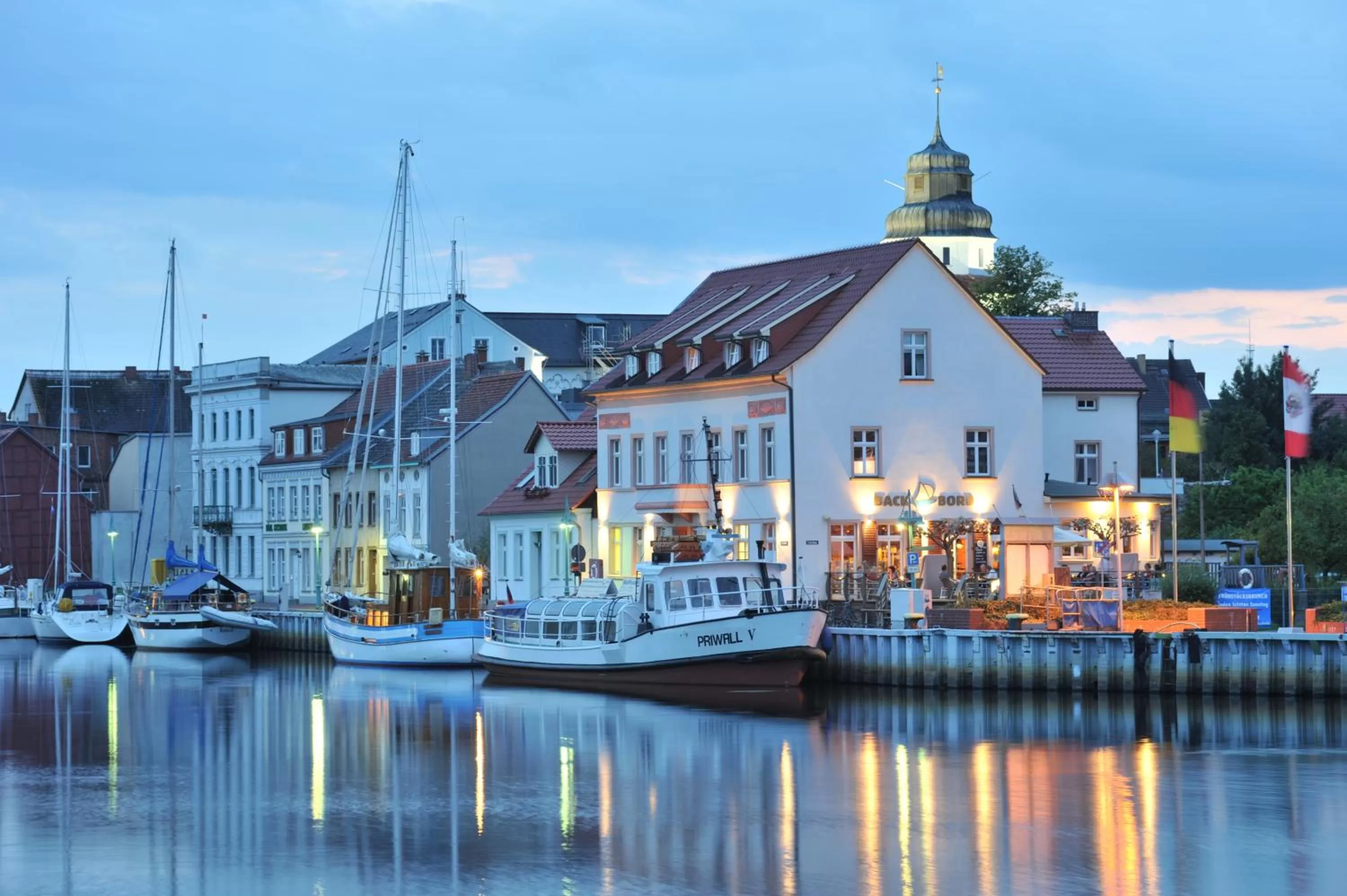 Area and facilities in HafenHotel PommernYacht