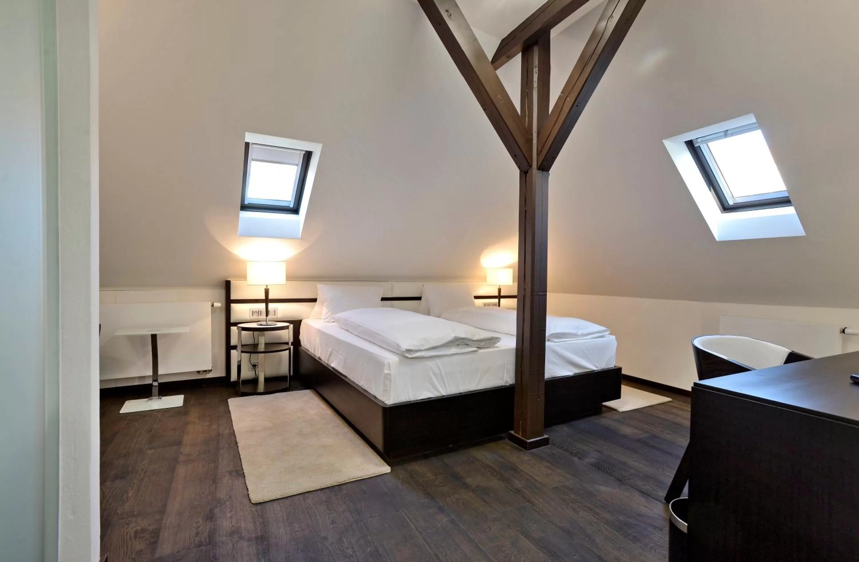 Bedroom, Bed in Hotel Grand