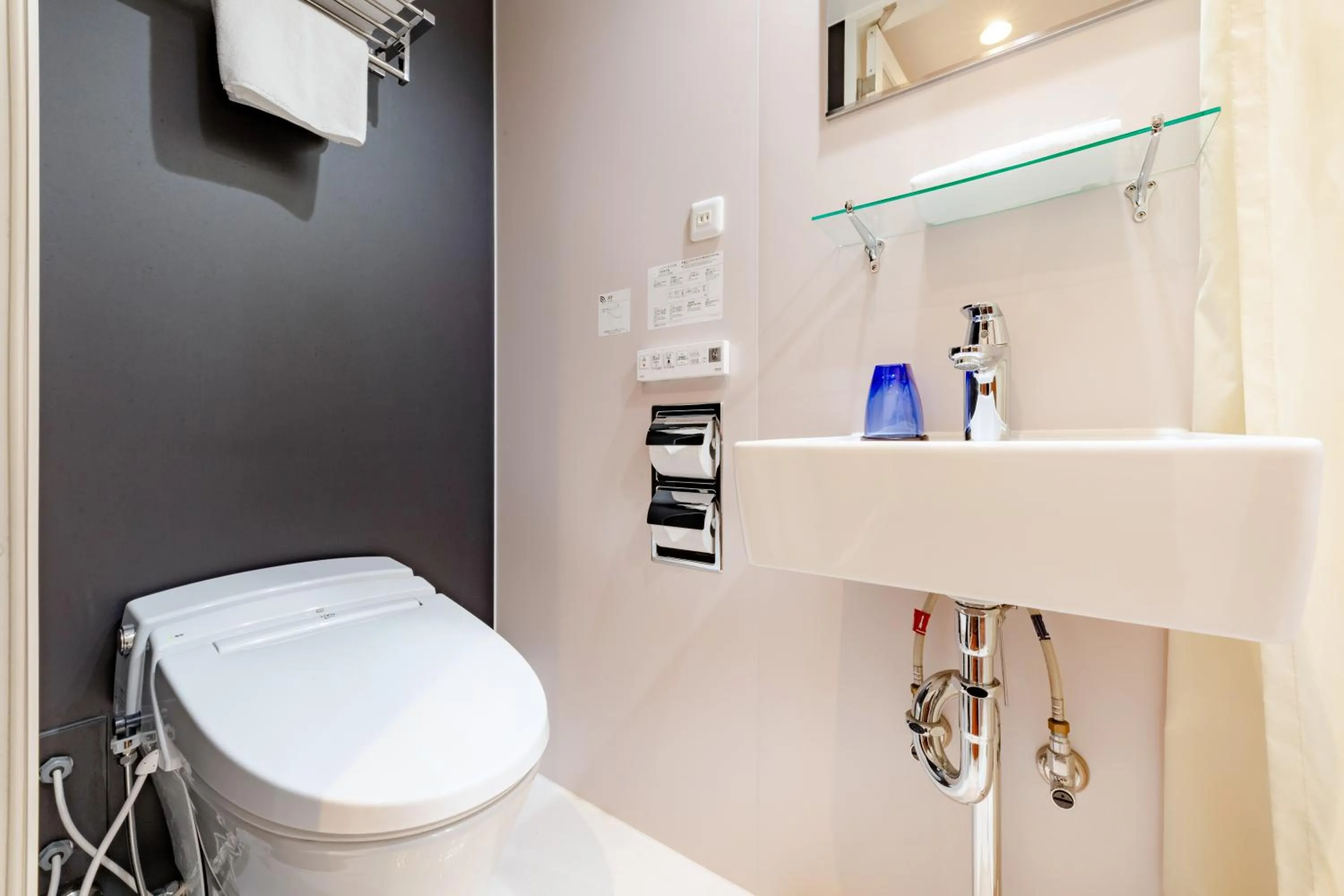 Bathroom in The OneFive Tokyo Shibuya