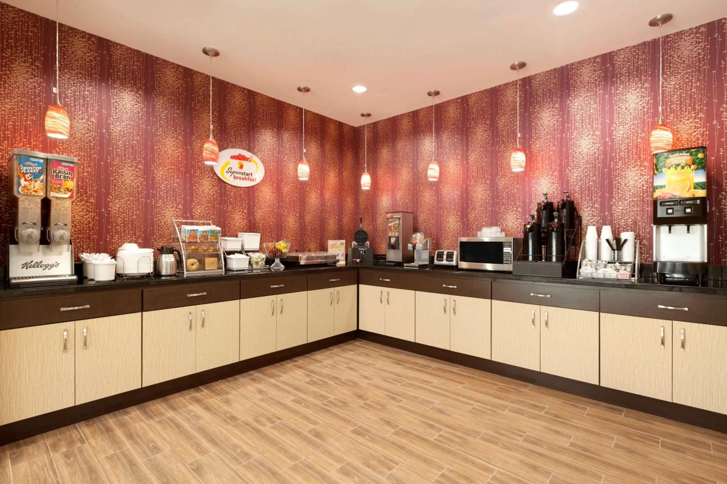 Restaurant/places to eat in Super 8 by Wyndham Carrizo Springs