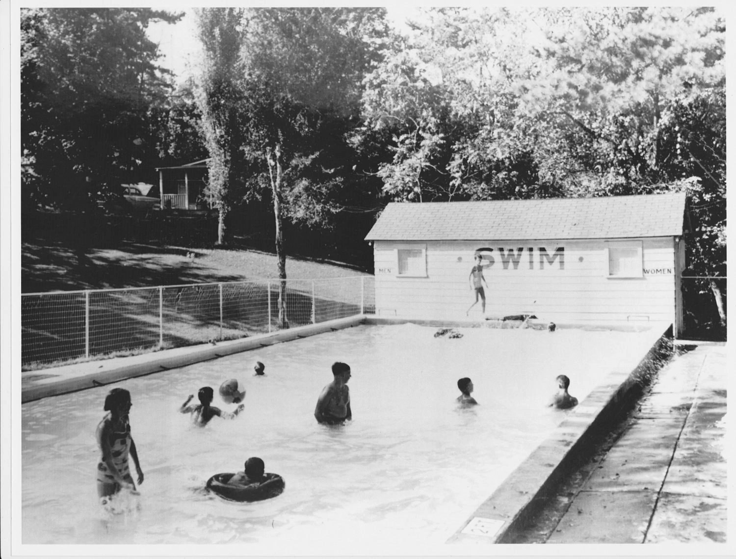 Swimming pool in The Wanderoo Lodge