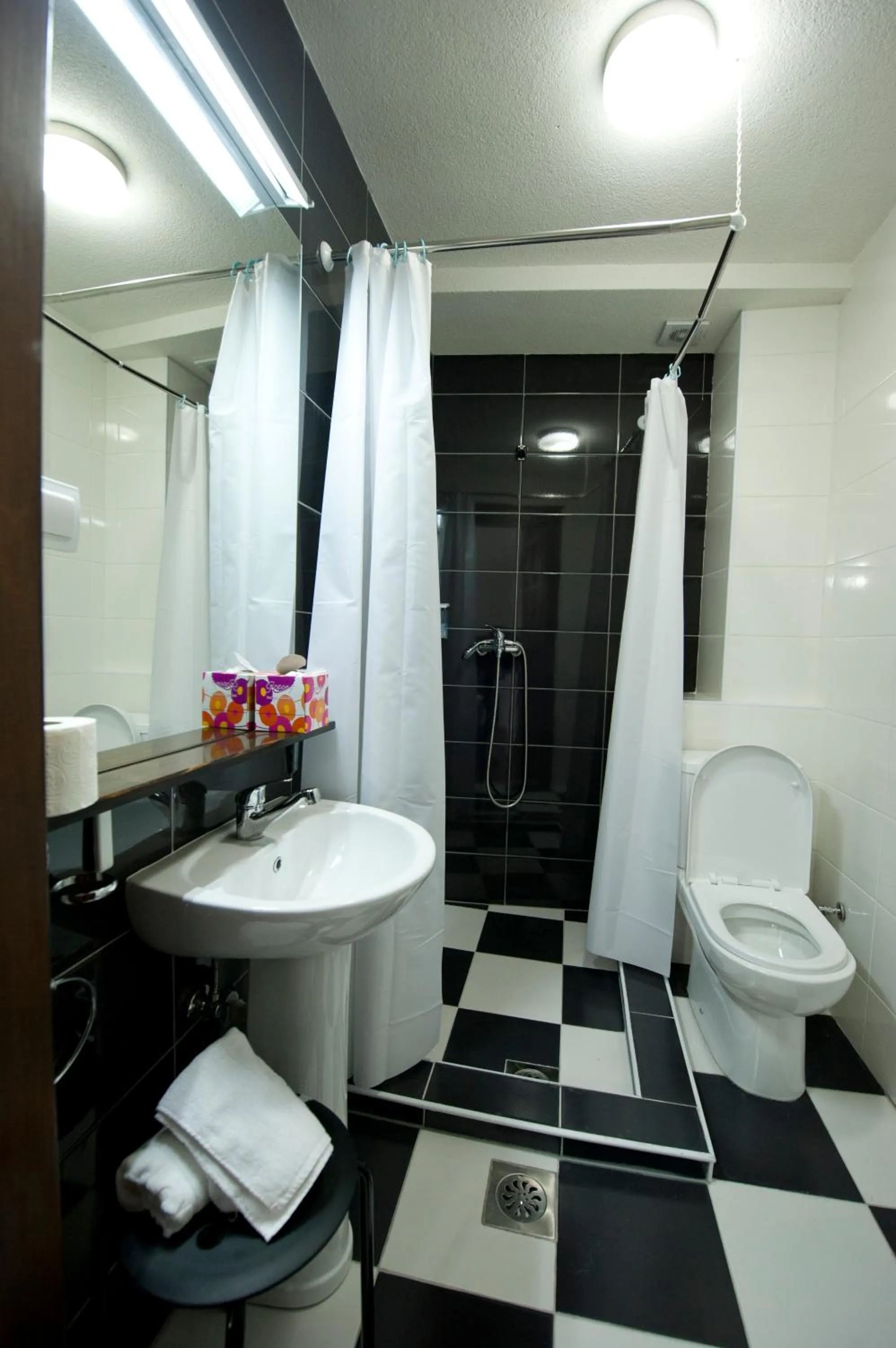 Bathroom in Hotel Theatre