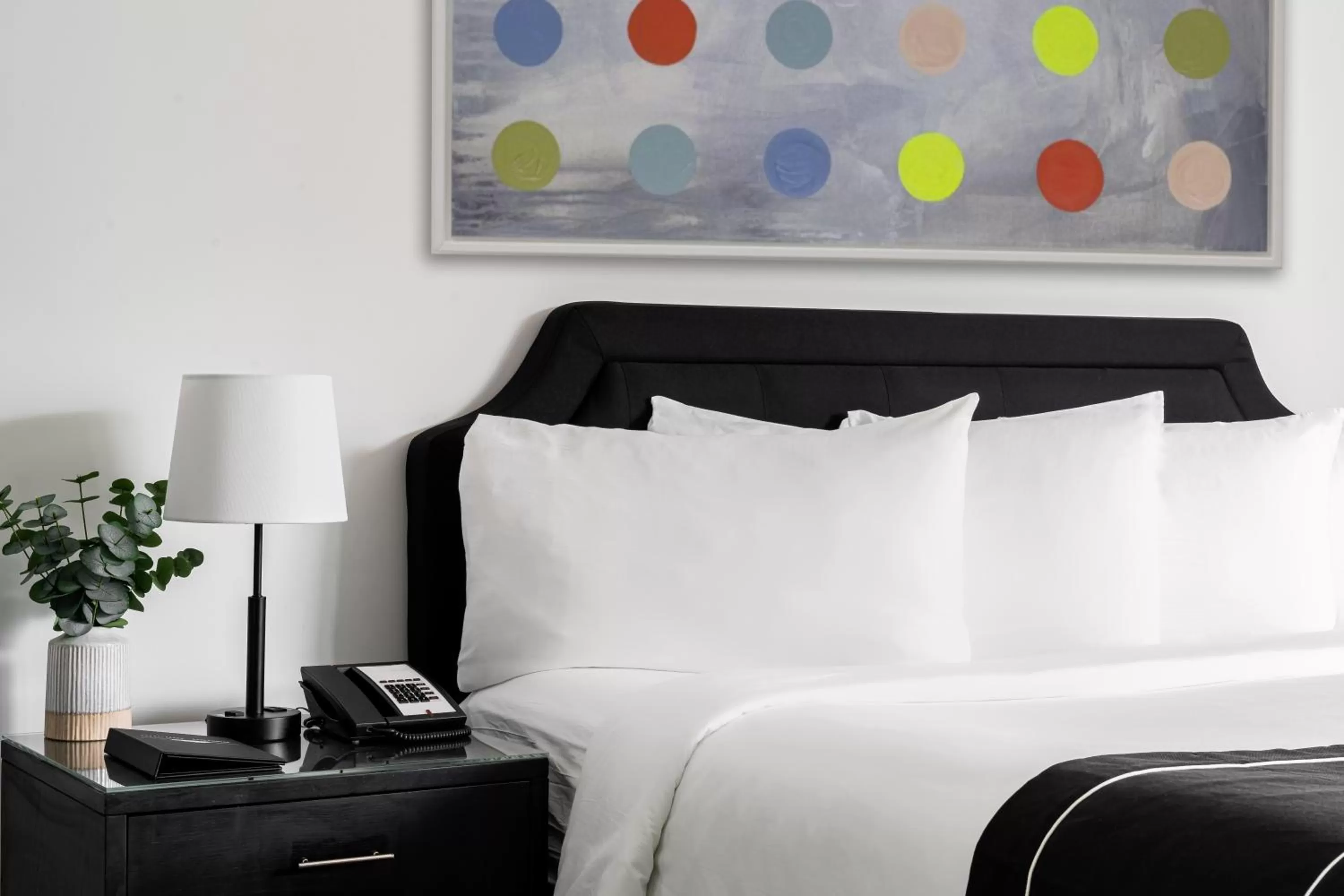 Bed in Essex House Hotel