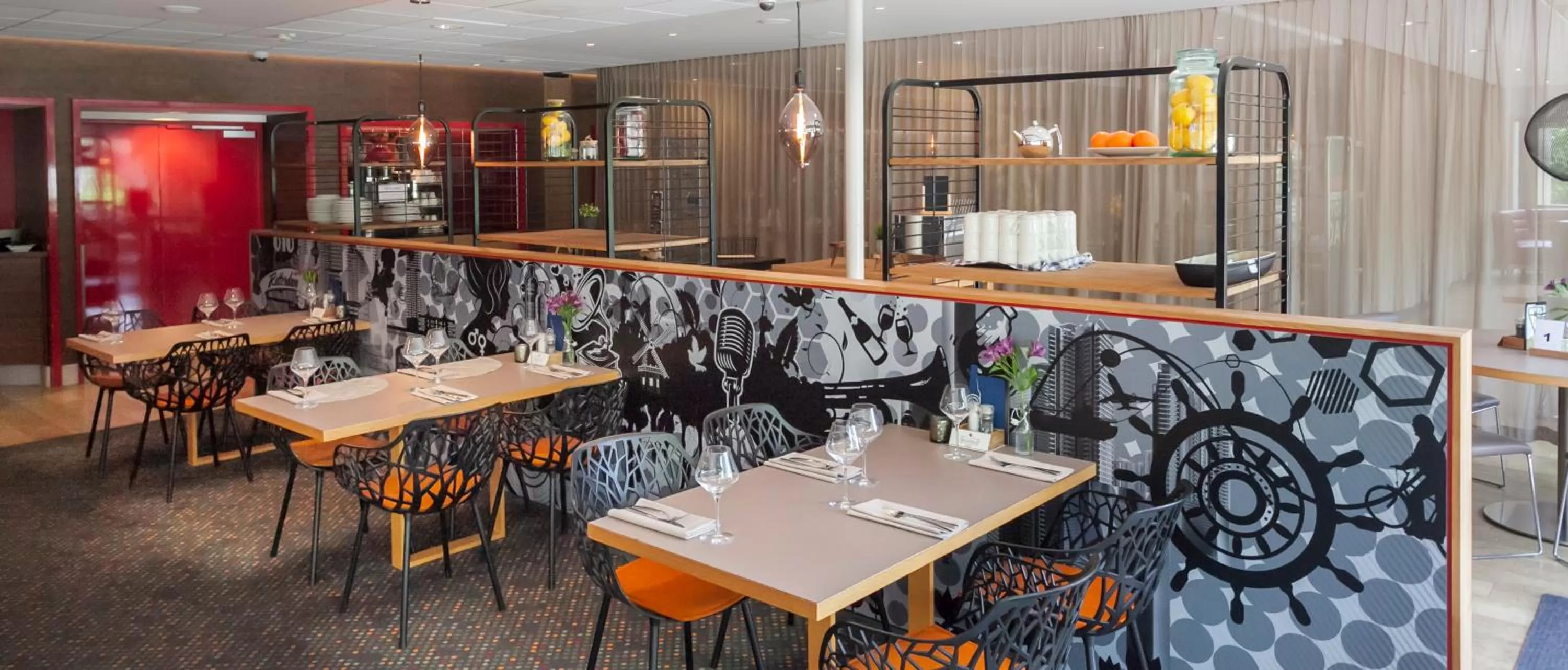 Restaurant/places to eat in Novotel Rotterdam - Schiedam