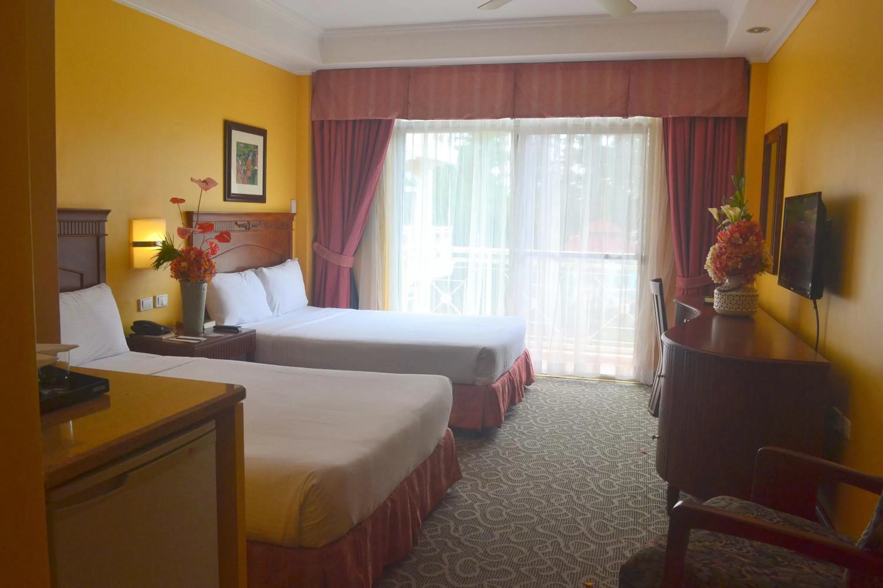 Deluxe Double or Twin Room in Hotel Elizabeth - Baguio