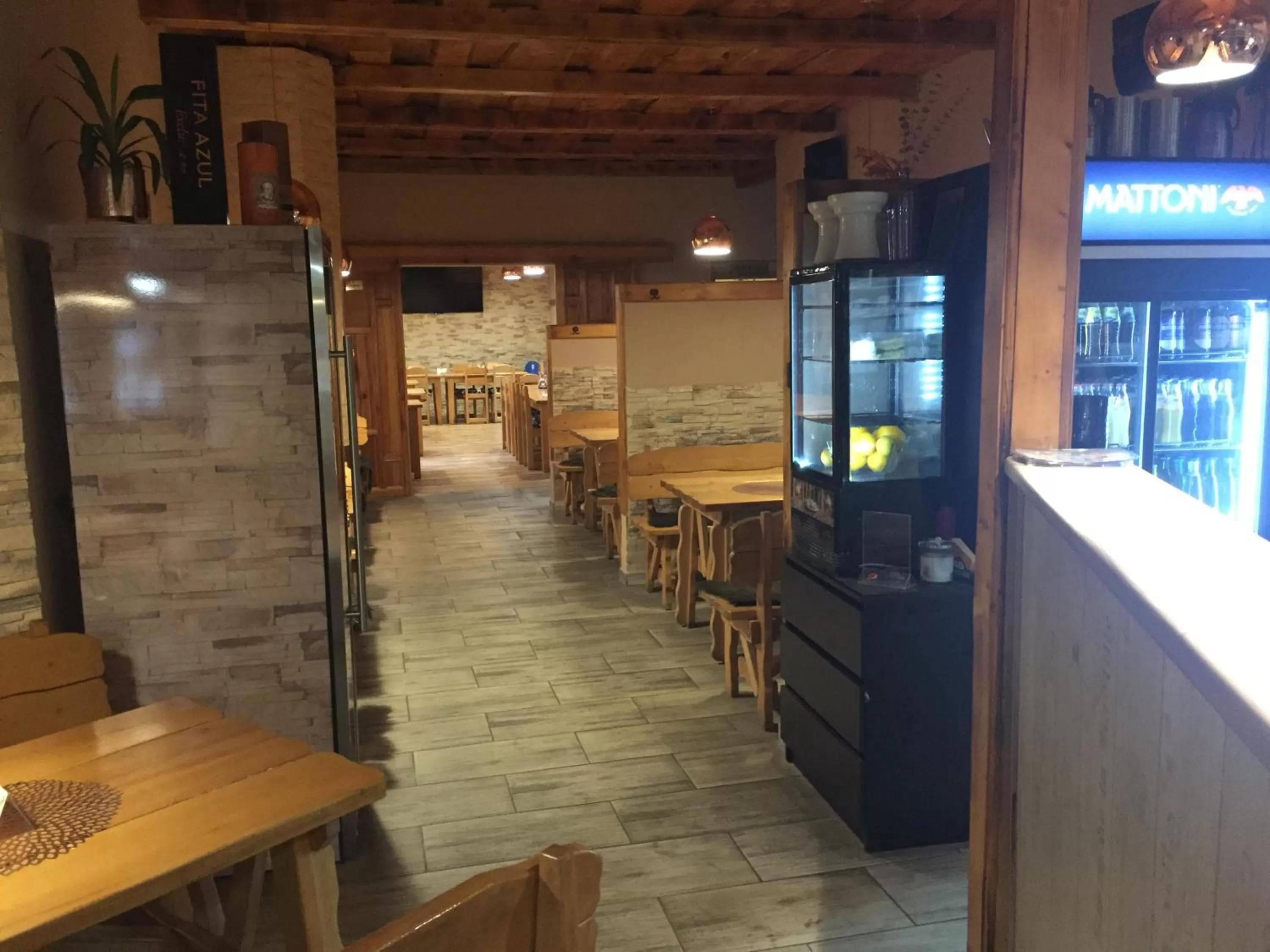 Restaurant/Places to Eat in Hotel Taurus