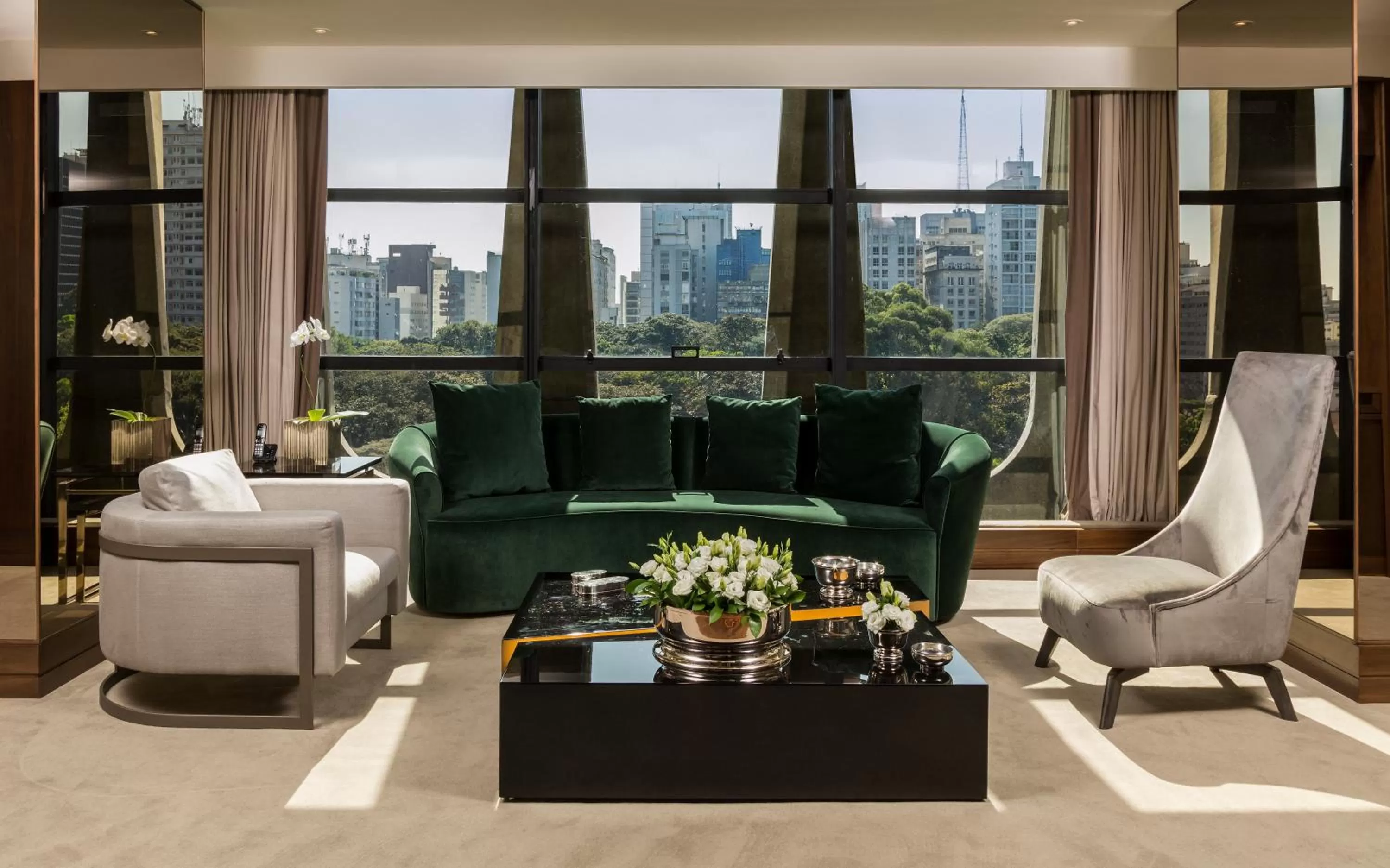 Seating area in Tivoli Mofarrej São Paulo