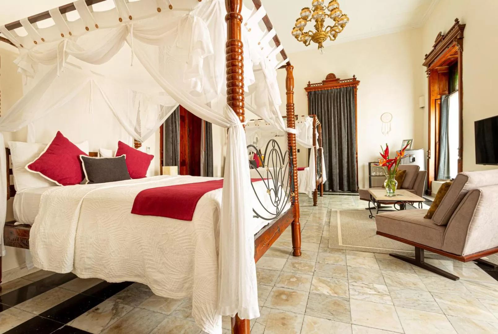 Photo of the whole room, Bed in Viva Merida Hotel Boutique