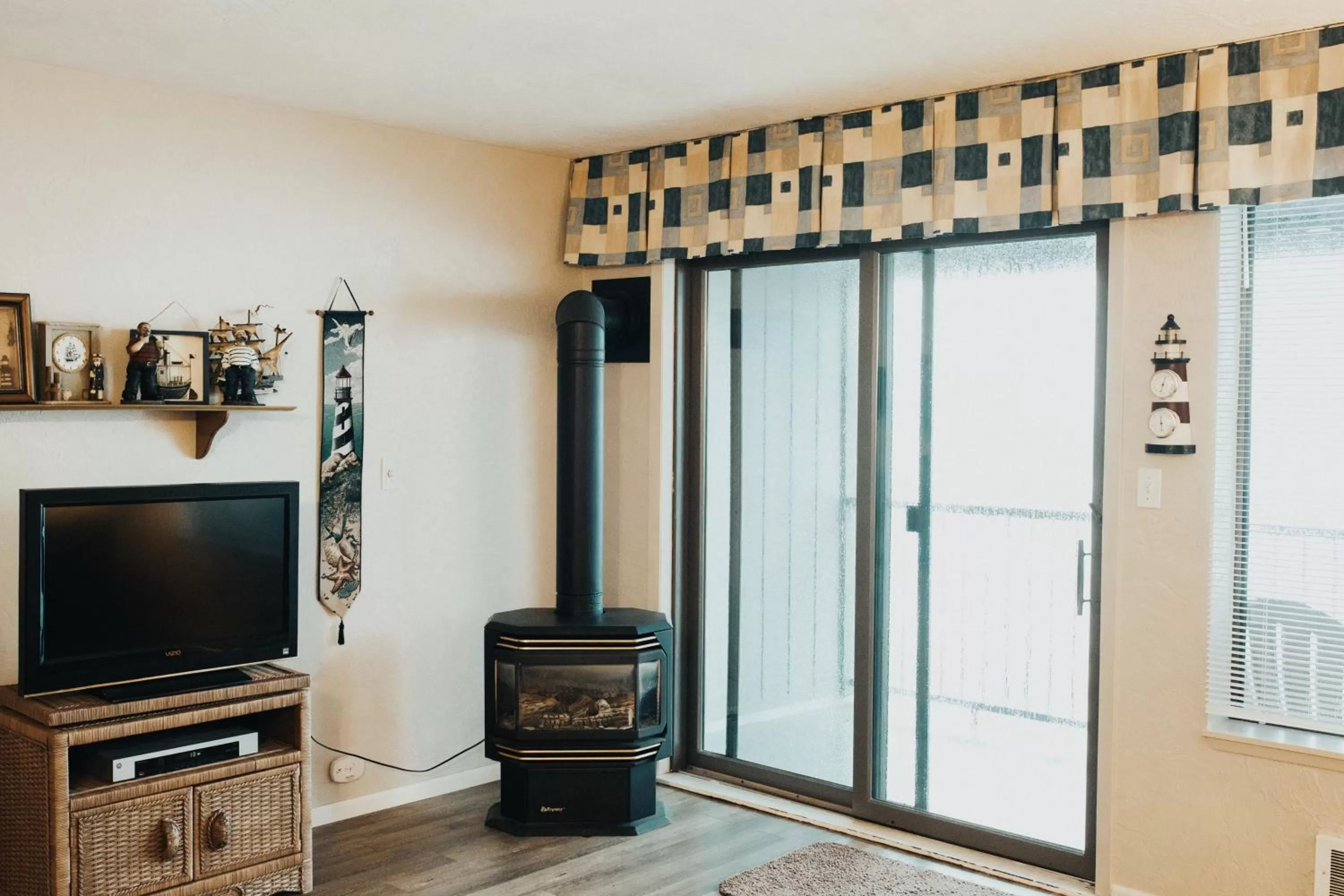 Living room in Nye Beach Cottages
