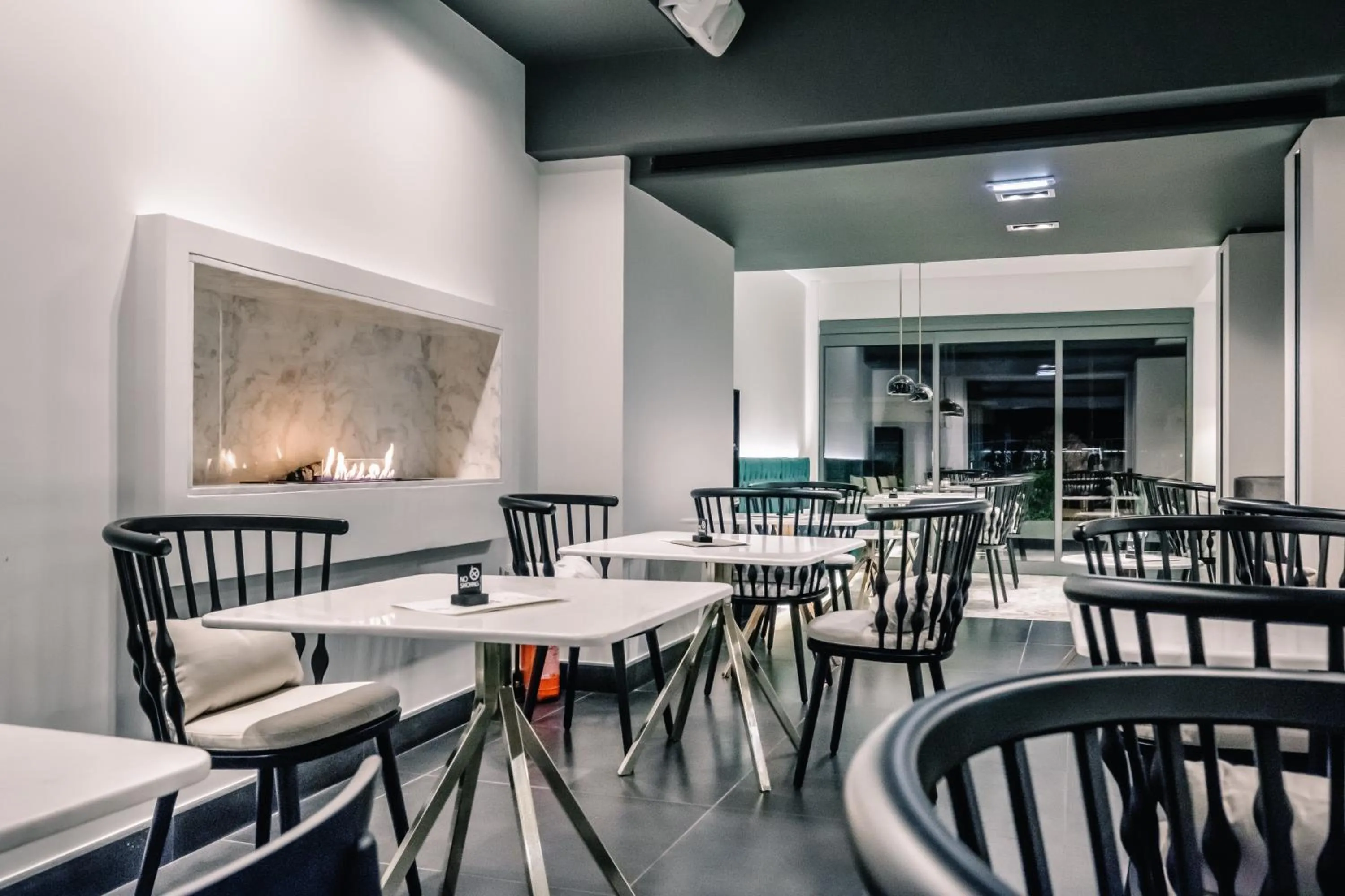 Restaurant/places to eat in Garden City Resort