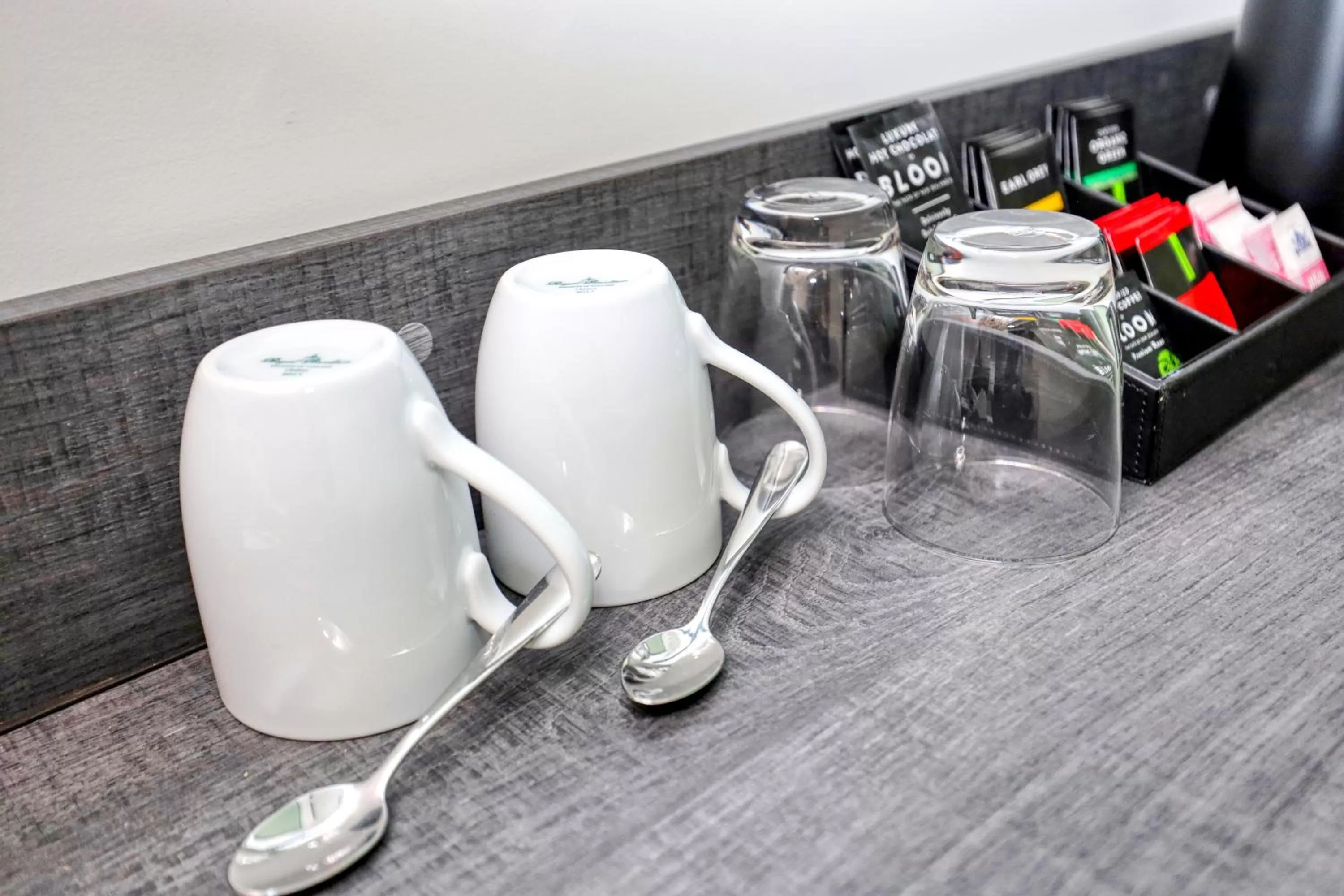 Coffee/tea facilities in Microtel by Wyndham Wellington